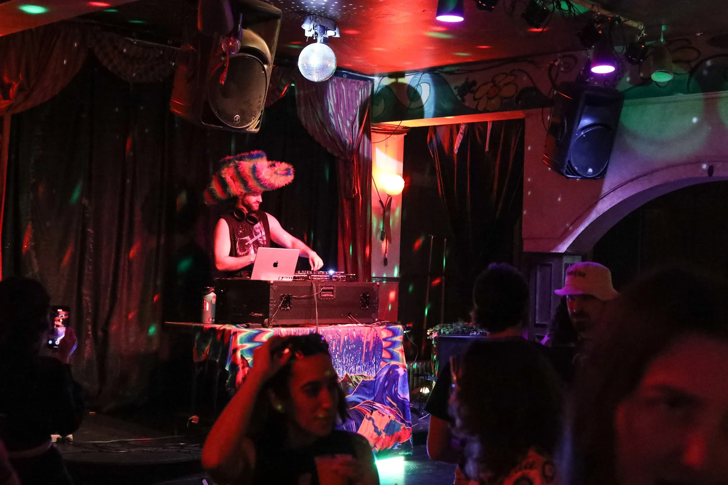 Rave the Ruba-015.jpg