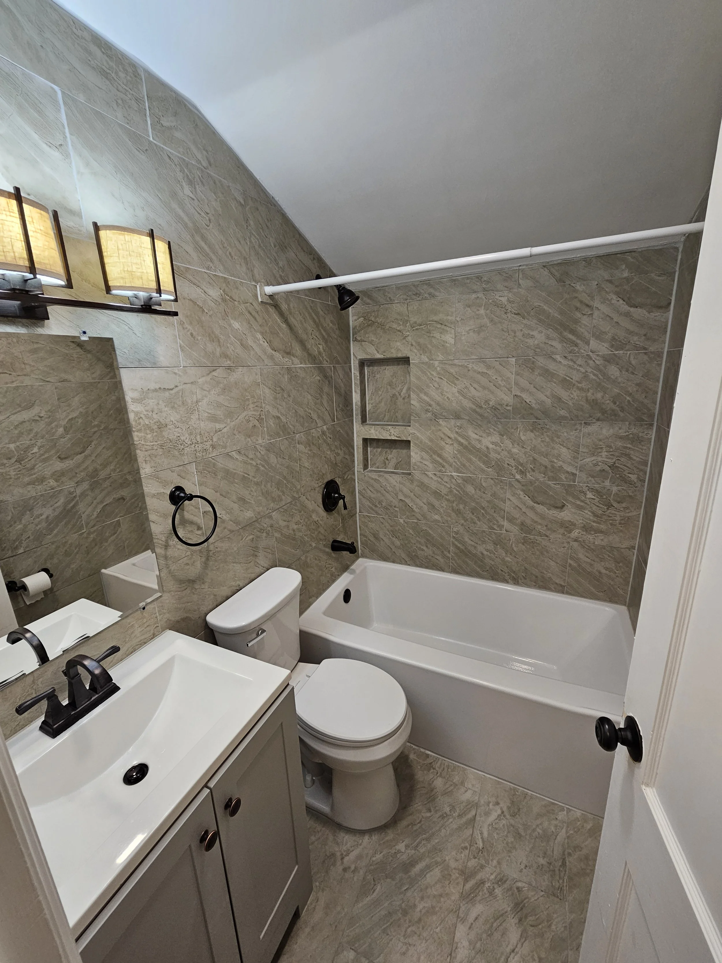 1522 W45th St Erie Pa, 16509 Long Term Rental NOT FURNISHED