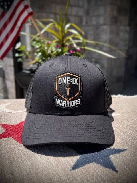SHIELD SERIES LOGO TRUCKER HAT