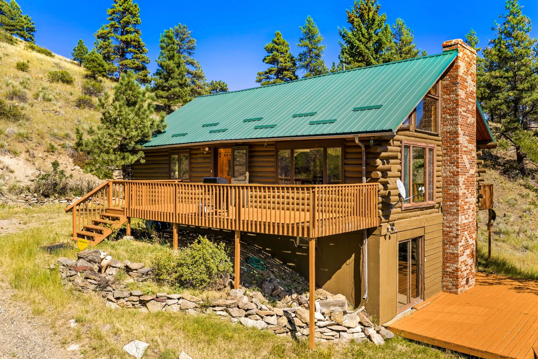 7-web-or-mls-REP-Space-47-Scenic-Valley-Lane-Cascade-MT (7).jpg