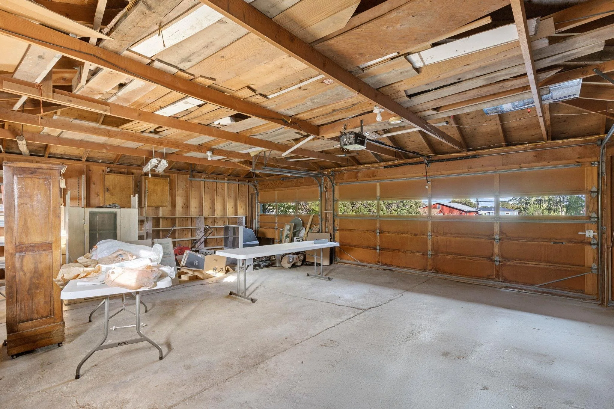 shop_garage.jpg