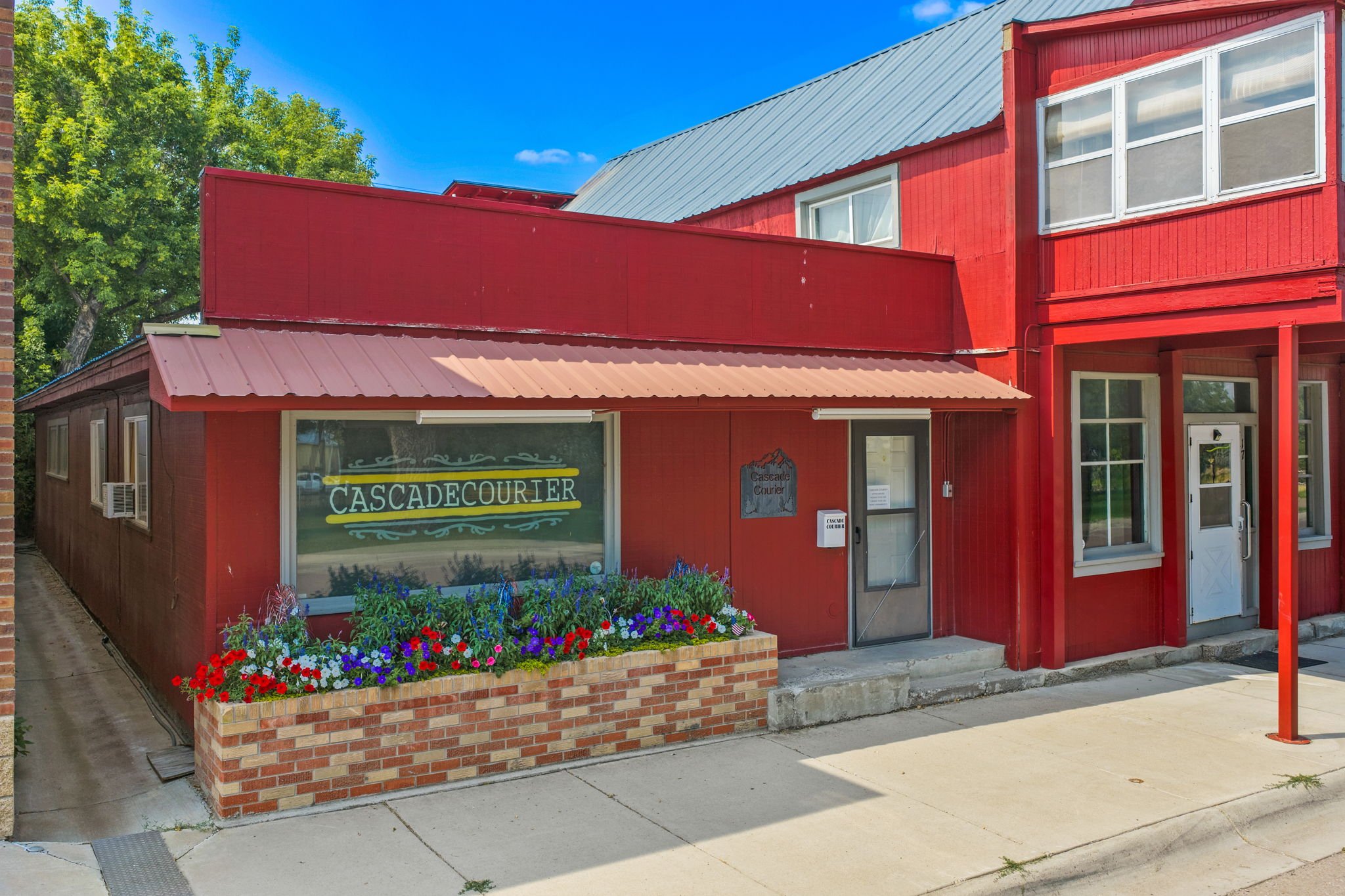 6-web-or-mls-REP-Space-17-Front-Street-North-Cascade-MT (6).jpg