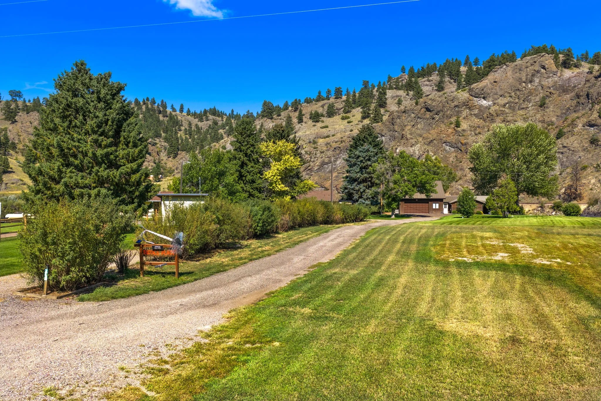 24-web-or-mls-REP-Space-Tagues-Place-2956-Old-US-Highway-91-Cascade-MT (24).jpg