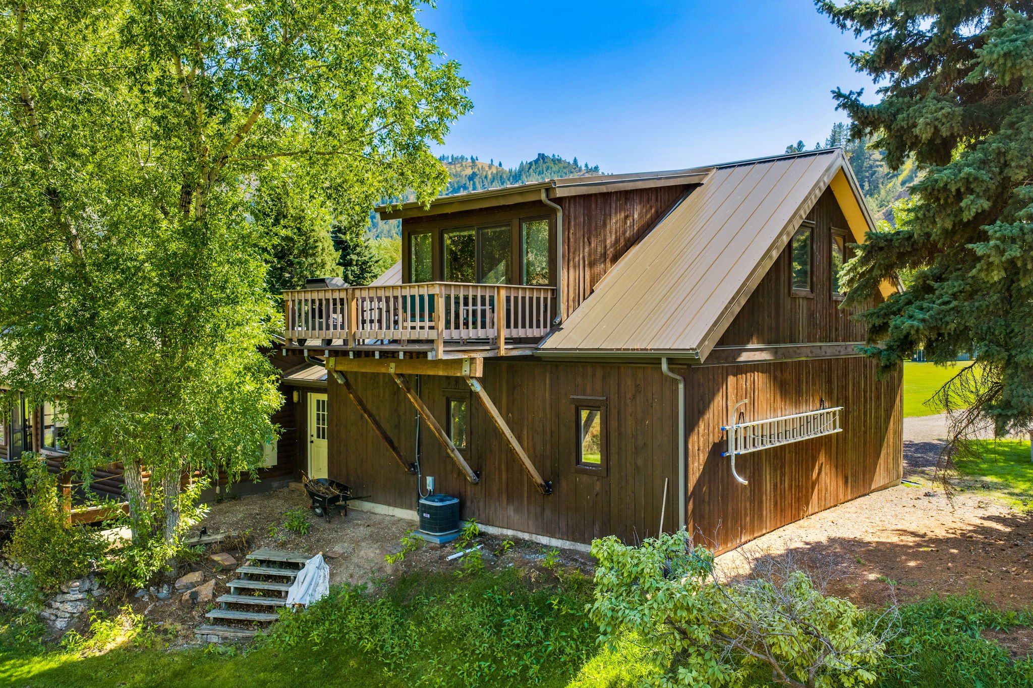 montana-cabin-rental-for-fishing-and-hunting.jpg