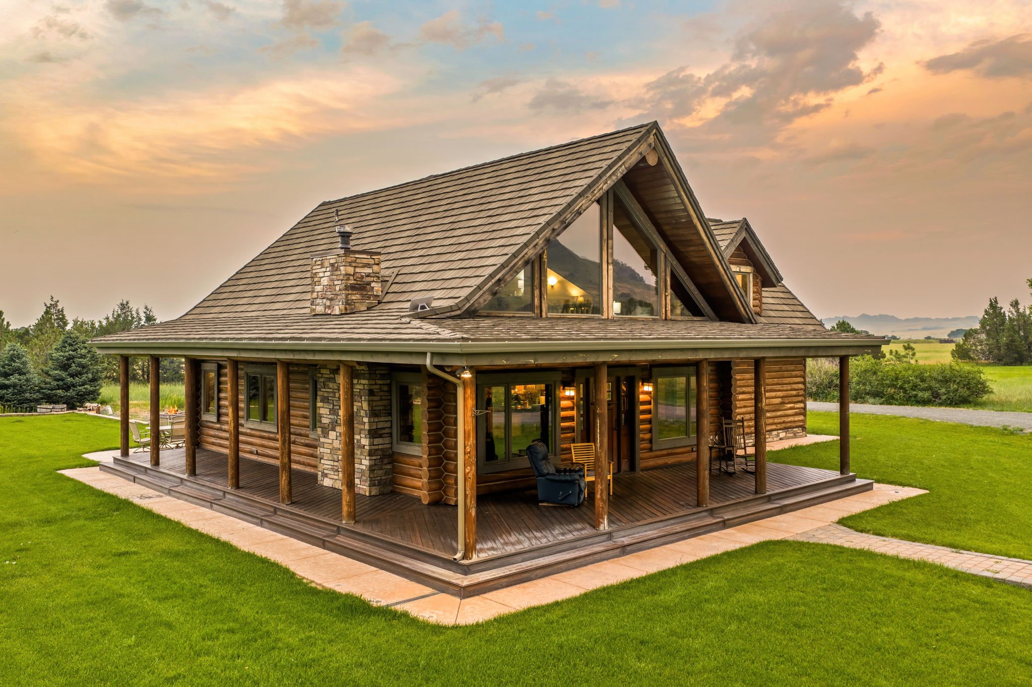 luxury Montana cabin for saleCascade-MT (1) (2).jpg