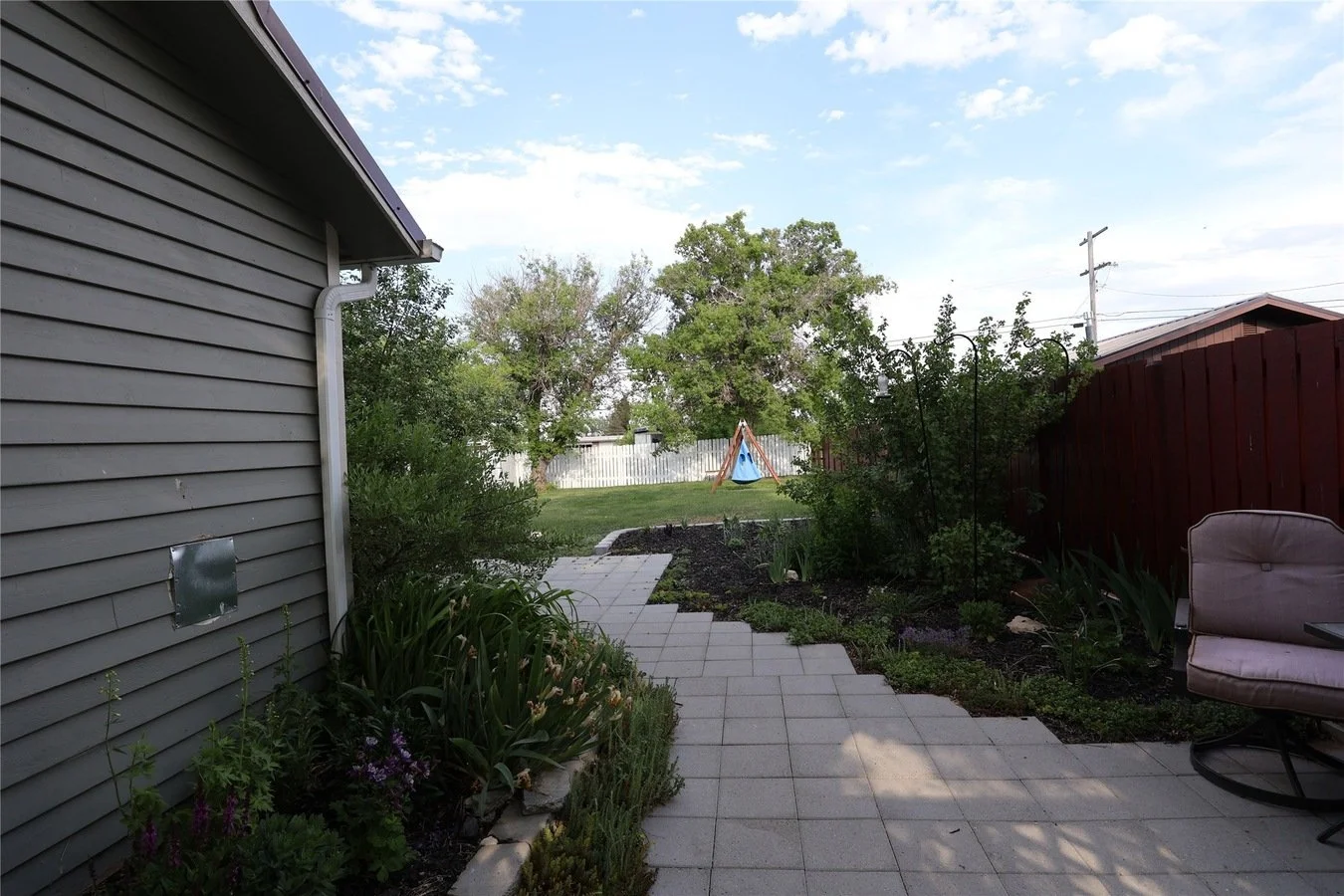 Homes with a backyard cascade Montana.jpg