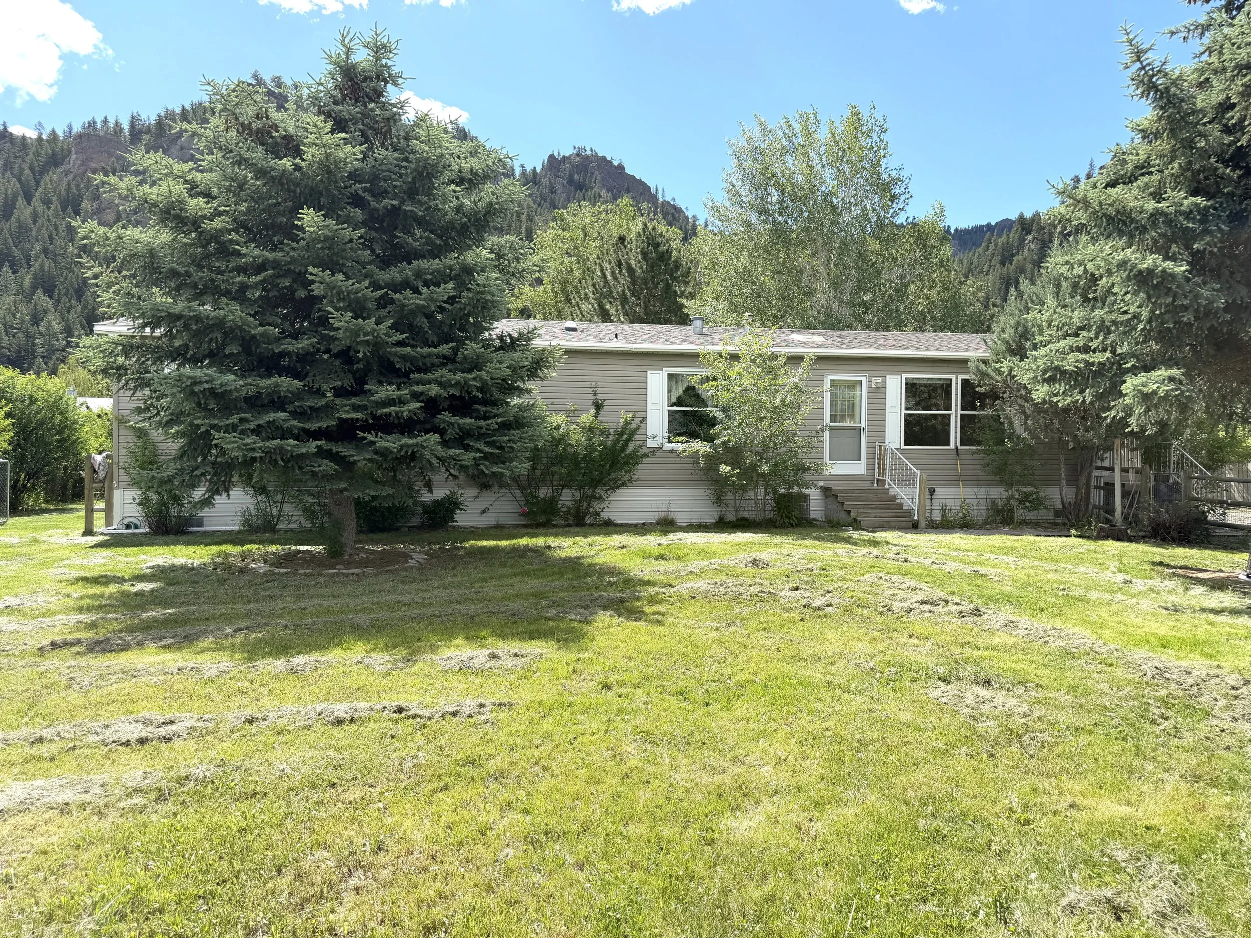 Fixer Upper House In Cascade Montana.jpeg