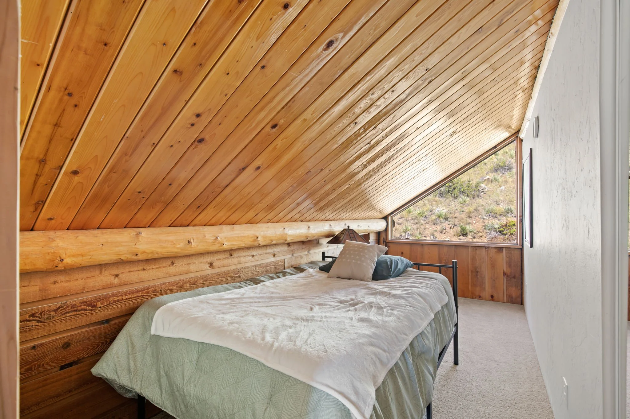63-web-or-mls-REP-Space-47-Scenic-Valley-Lane-Cascade-MT (63).jpg