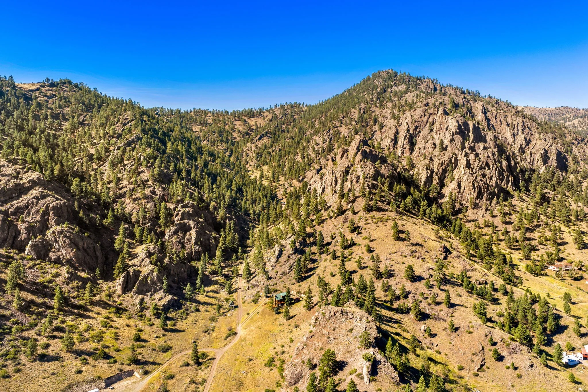 22-web-or-mls-REP-Space-47-Scenic-Valley-Lane-Cascade-MT (22).jpg