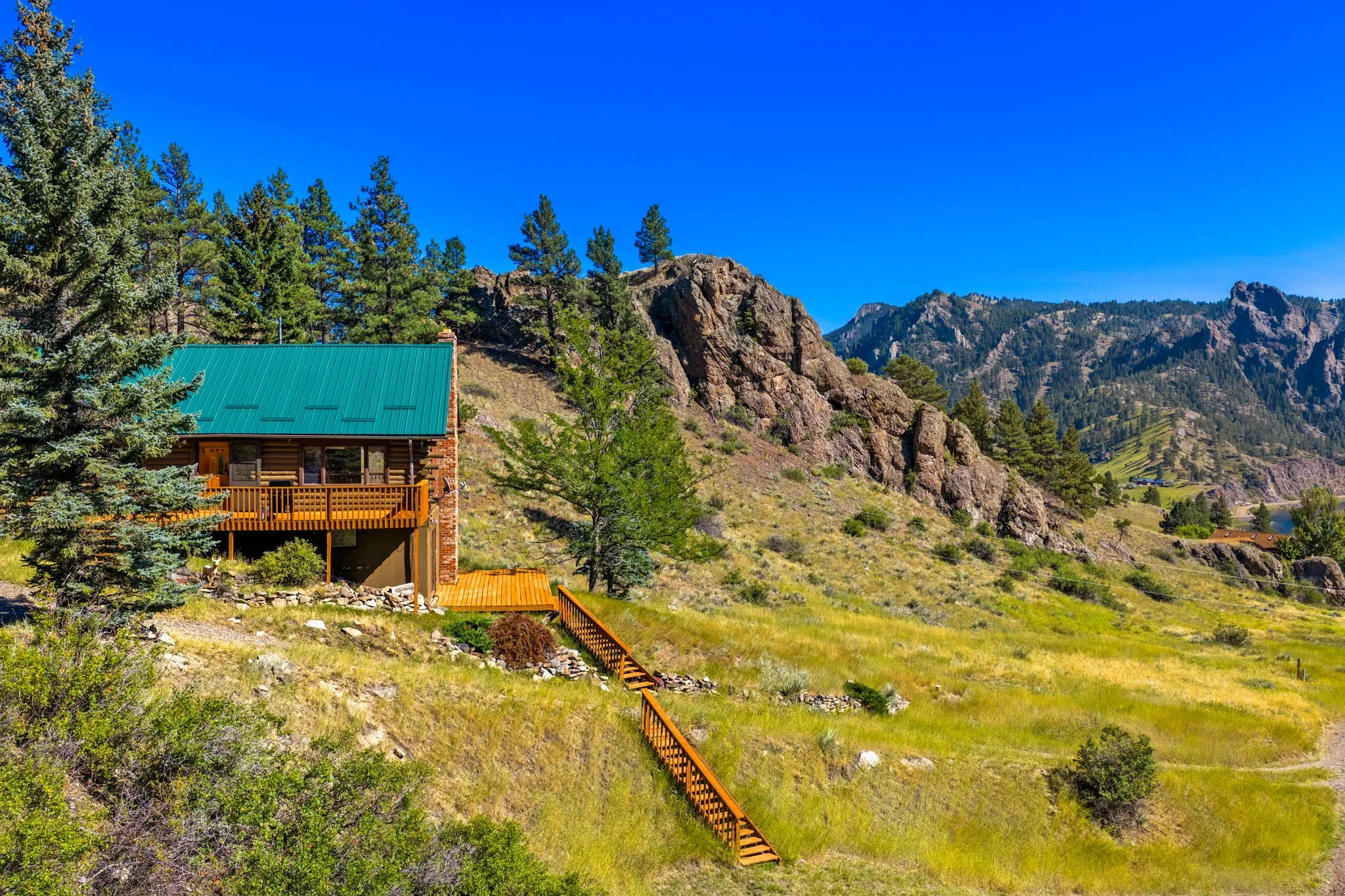 37-web-or-mls-REP-Space-47-Scenic-Valley-Lane-Cascade-MT (37).jpg