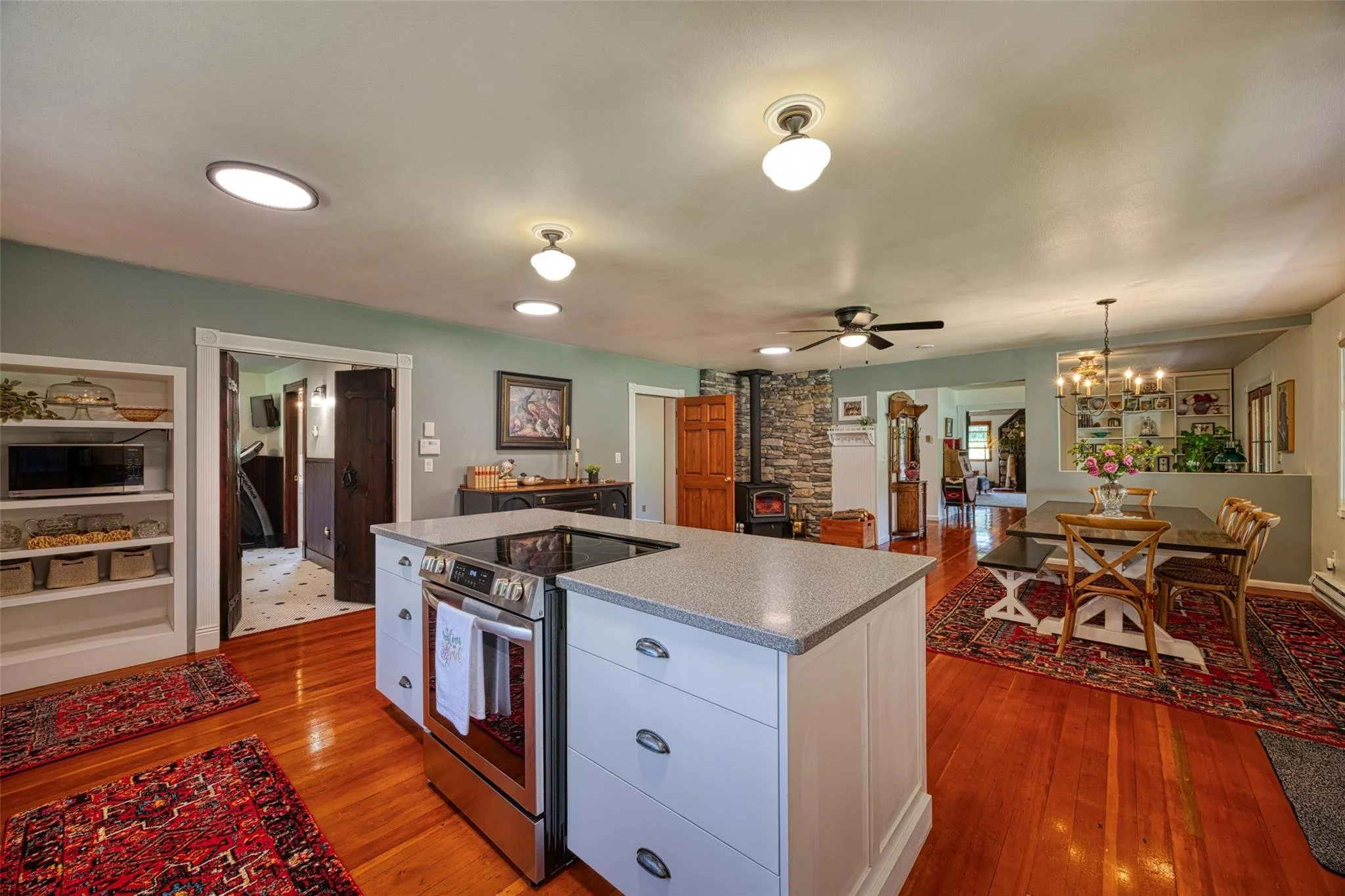 8 N Cooper Lane 13.jpg
