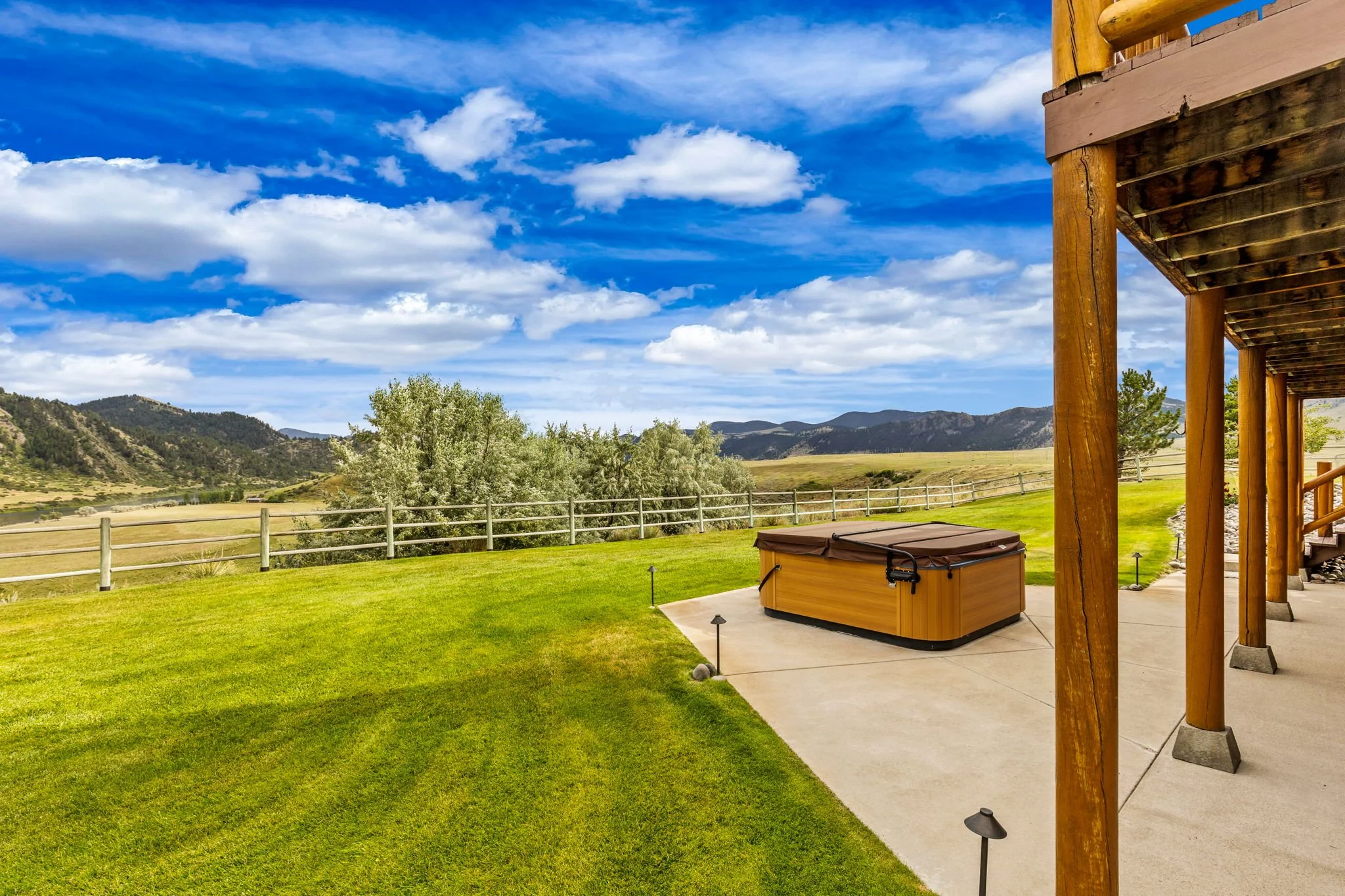 16-web-or-mls-REP-Space-1305-Craig-Frontage-Road-Wolf-Creek-MT (16).jpg