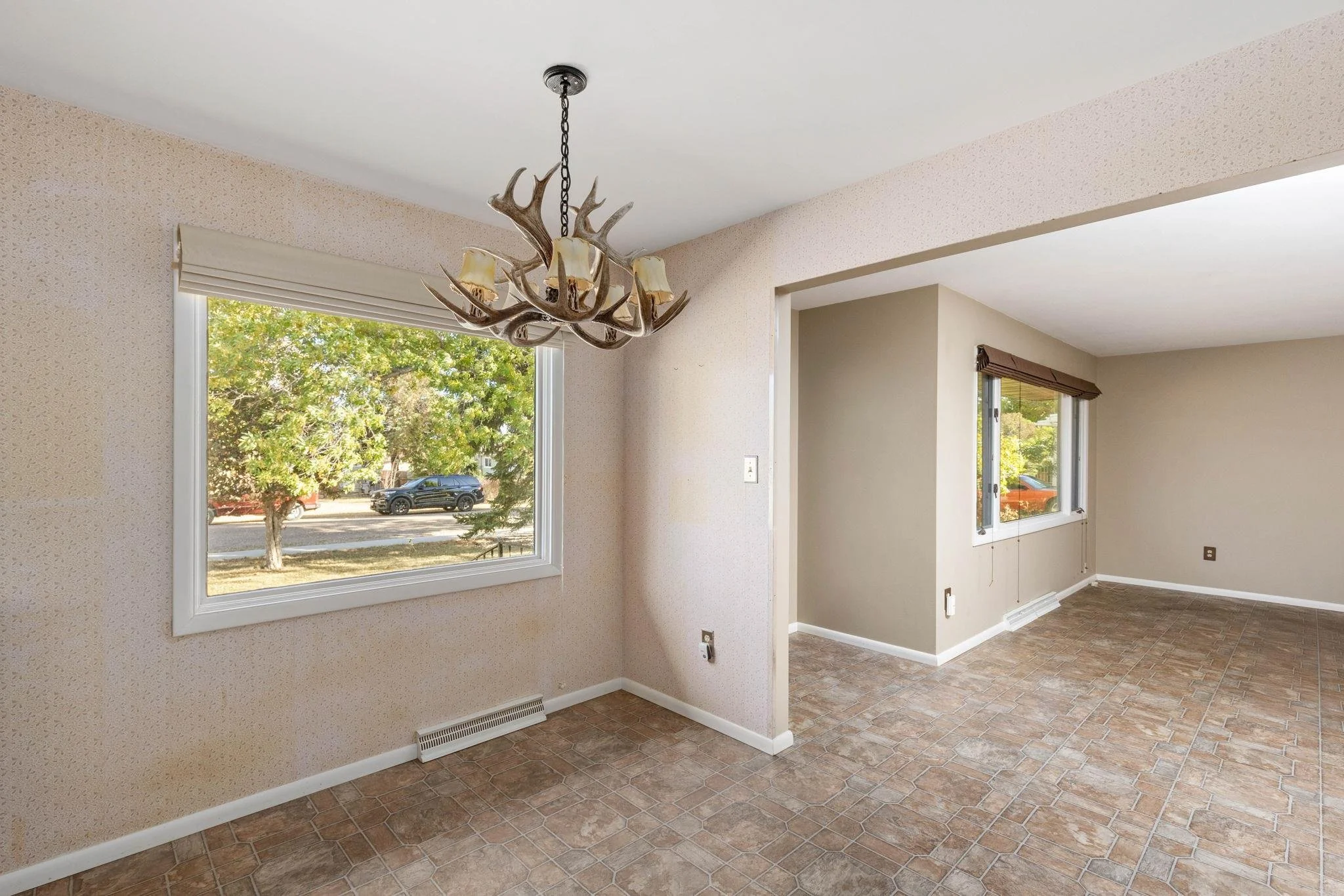 Front of the house.jpg