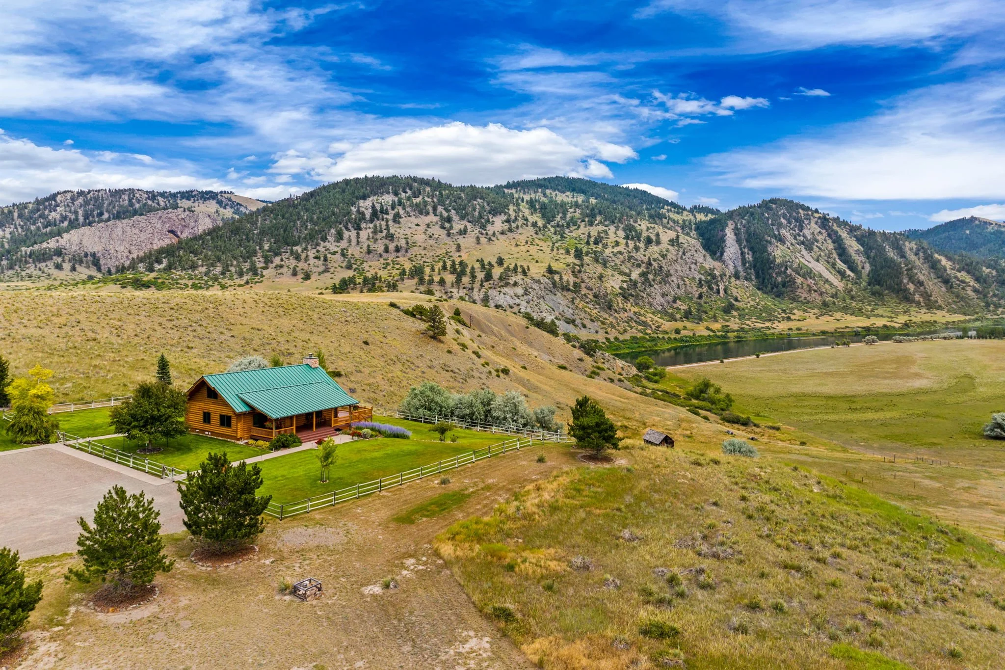 20-web-or-mls-REP-Space-1305-Craig-Frontage-Road-Wolf-Creek-MT (20).jpg