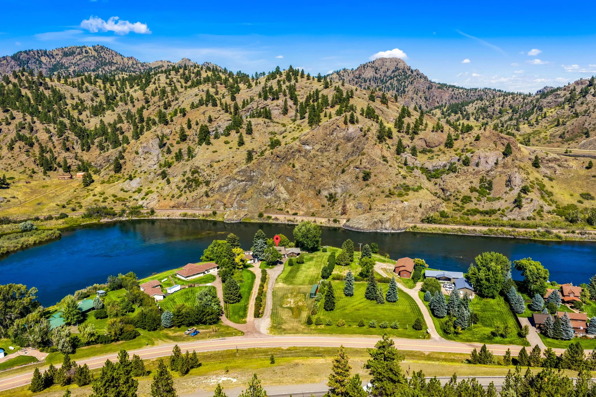 37-web-or-mls-REP-Space-Tagues-Place-2956-Old-US-Highway-91-Cascade-MT (37).jpg