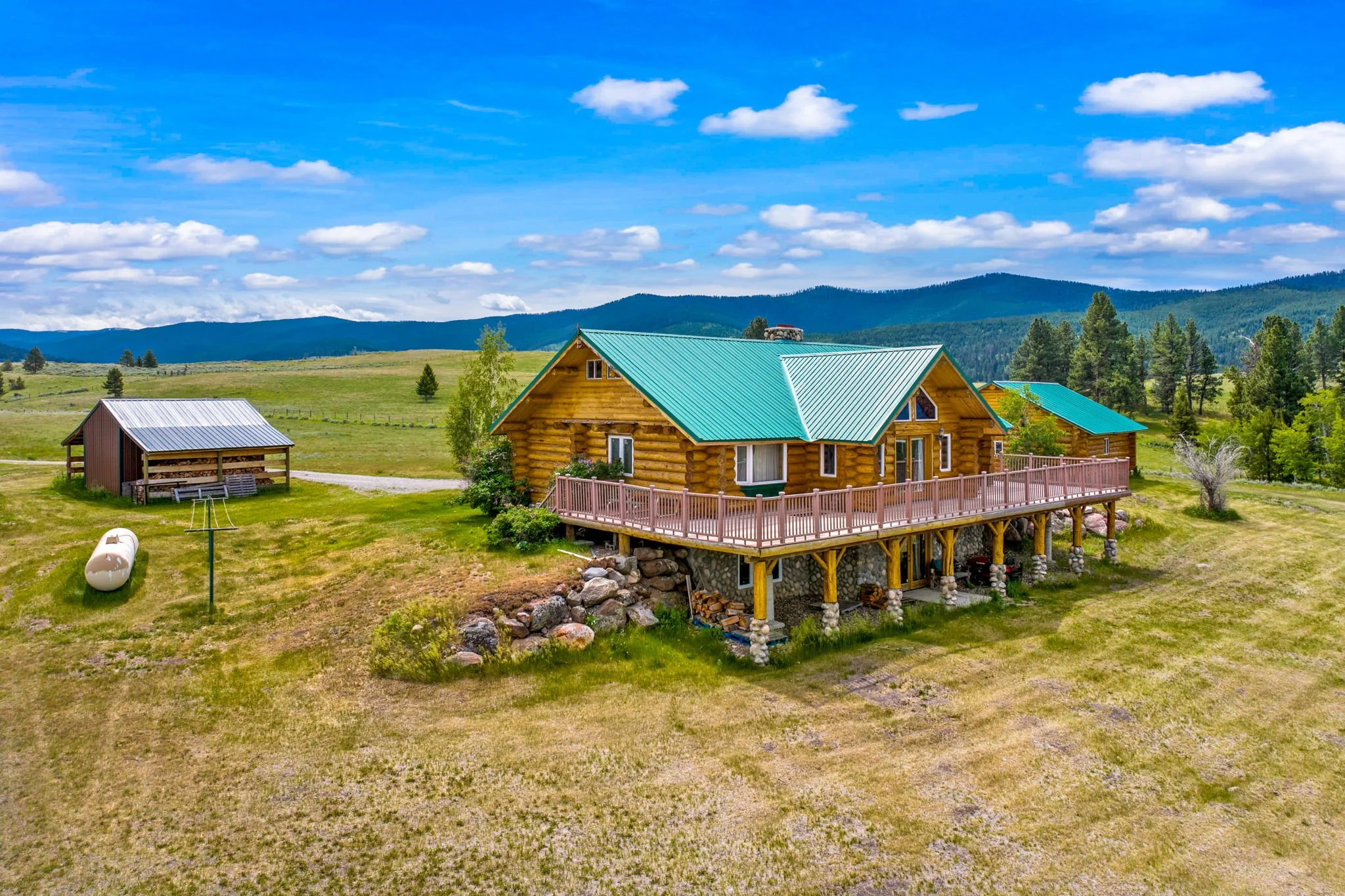 9-web-or-mls-REP-Space-3358-Strandskov-Road-Lincoln-MT (9).jpg