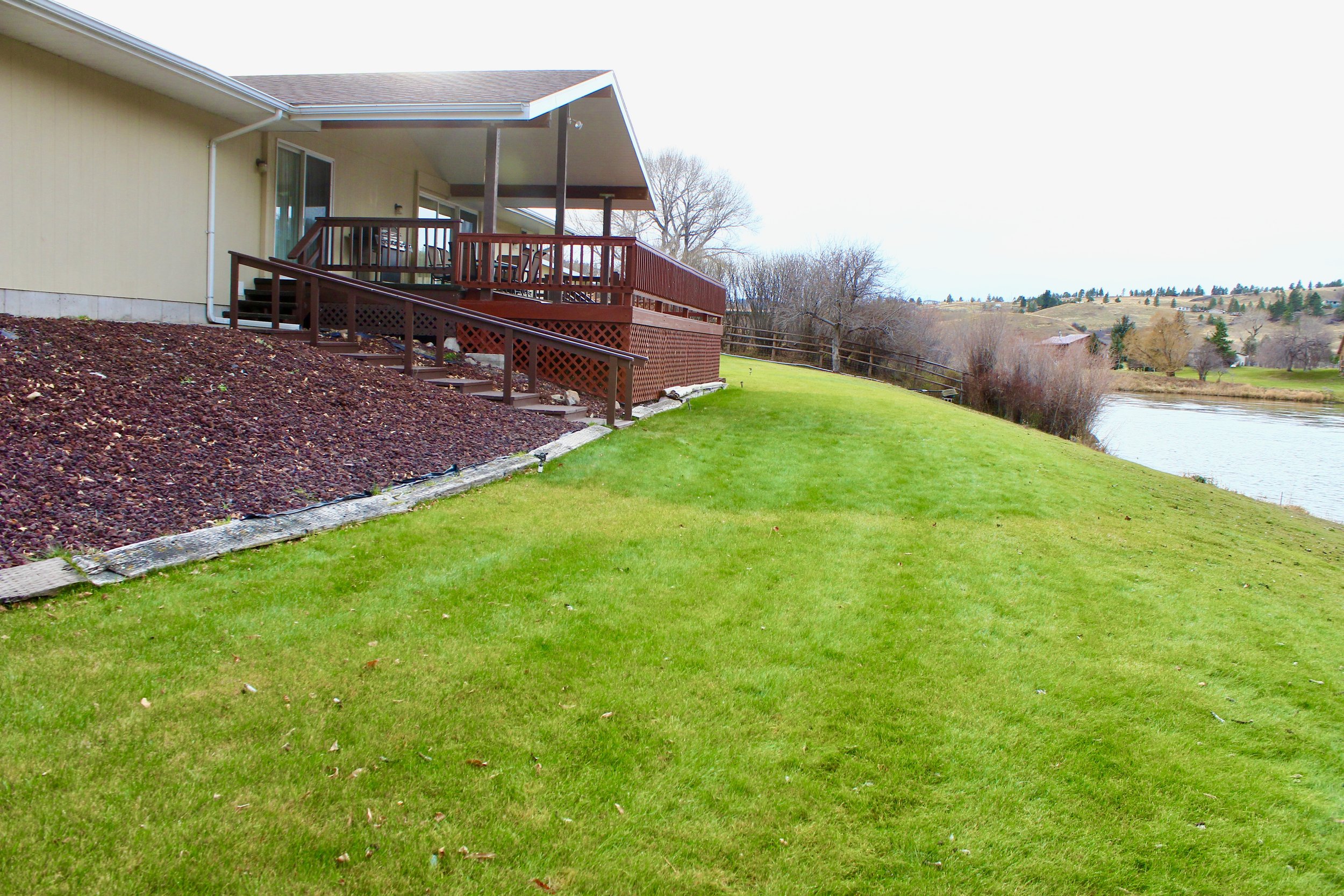 Fishin Eddy's House back (44).JPG