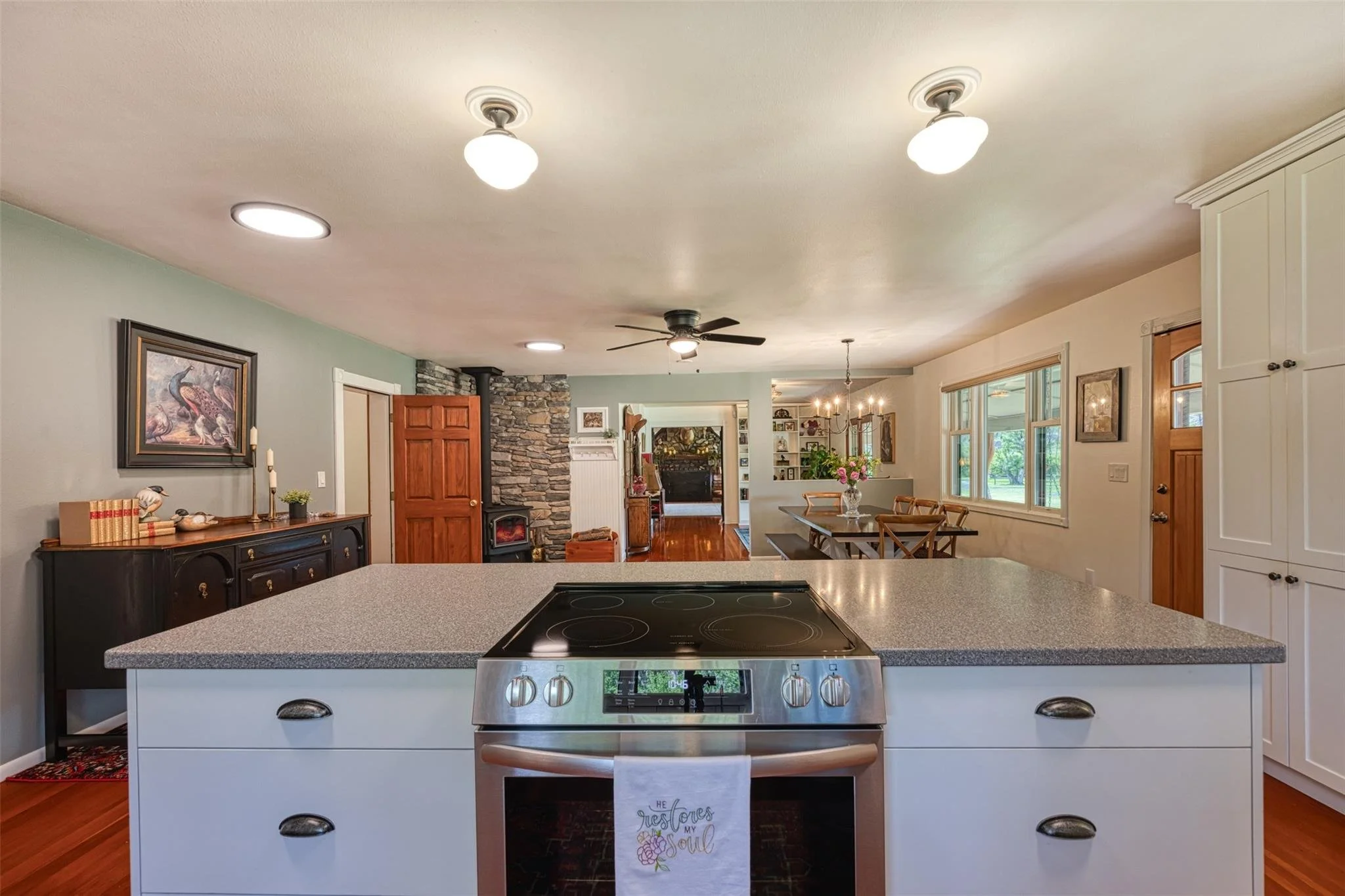 8 N Cooper Lane 11.jpg