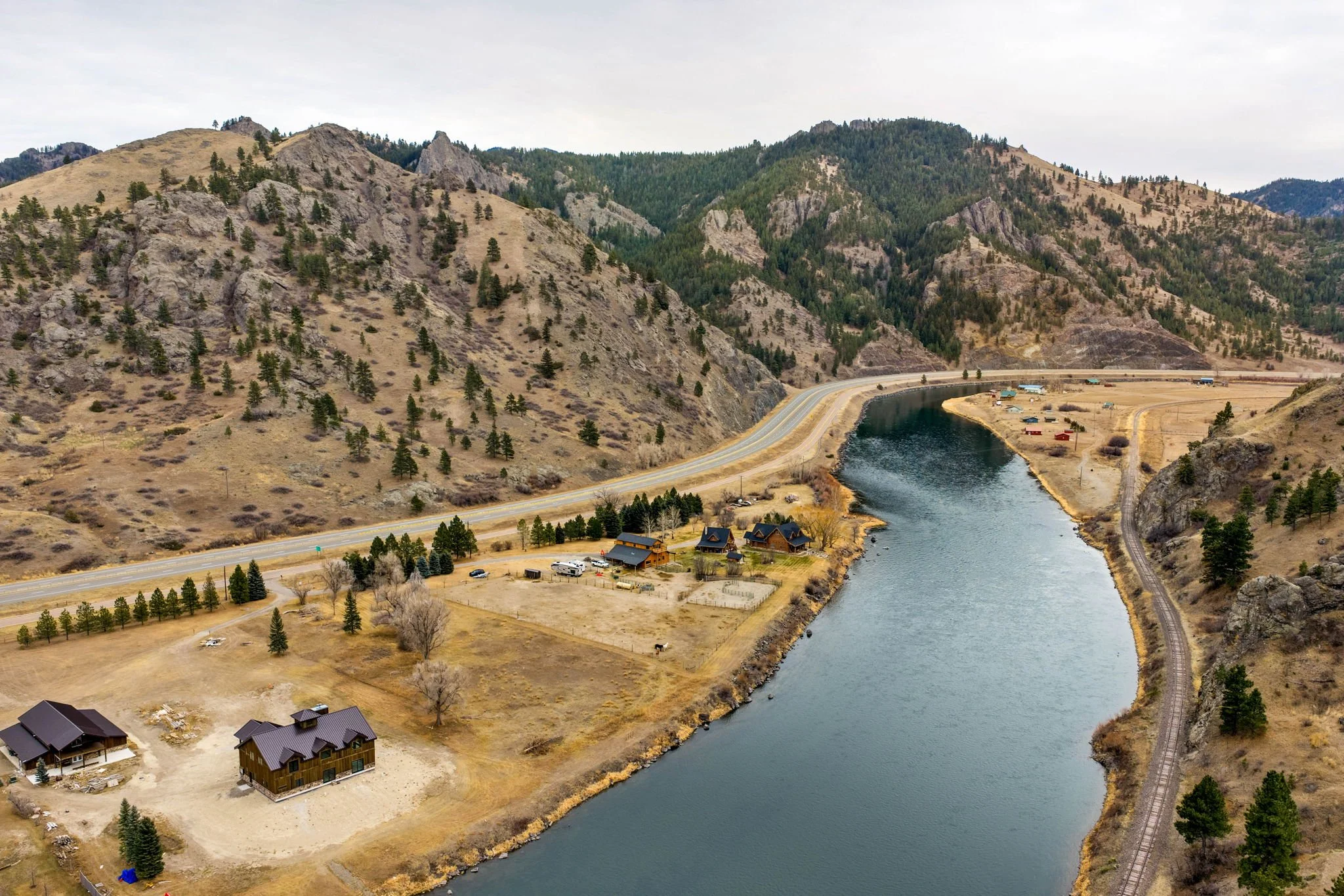 water front property in montana.jpg