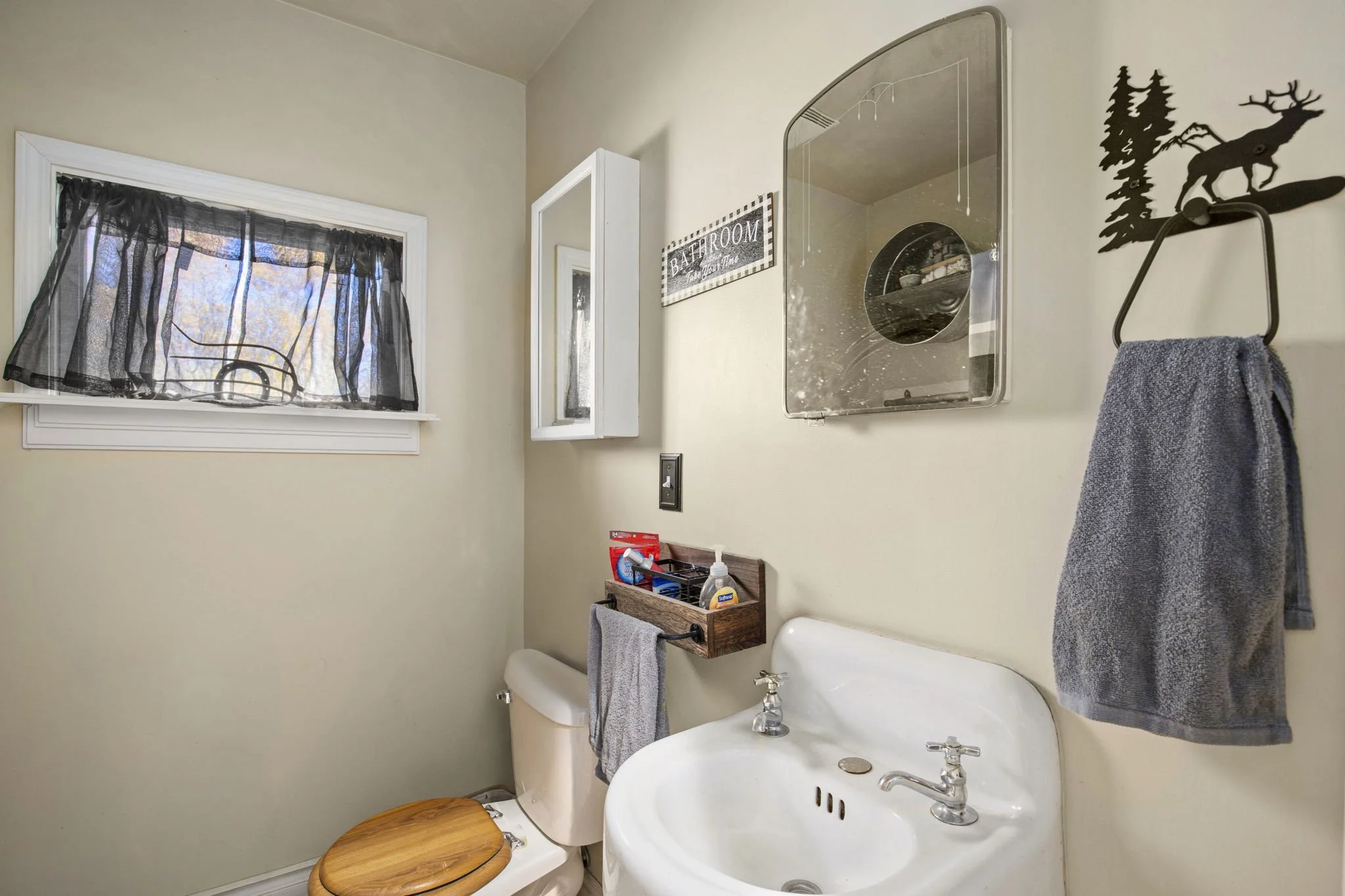 84-web-or-mls-REP-Space-7793-Old-Shelby-Road-Conrad-MT (84).jpg