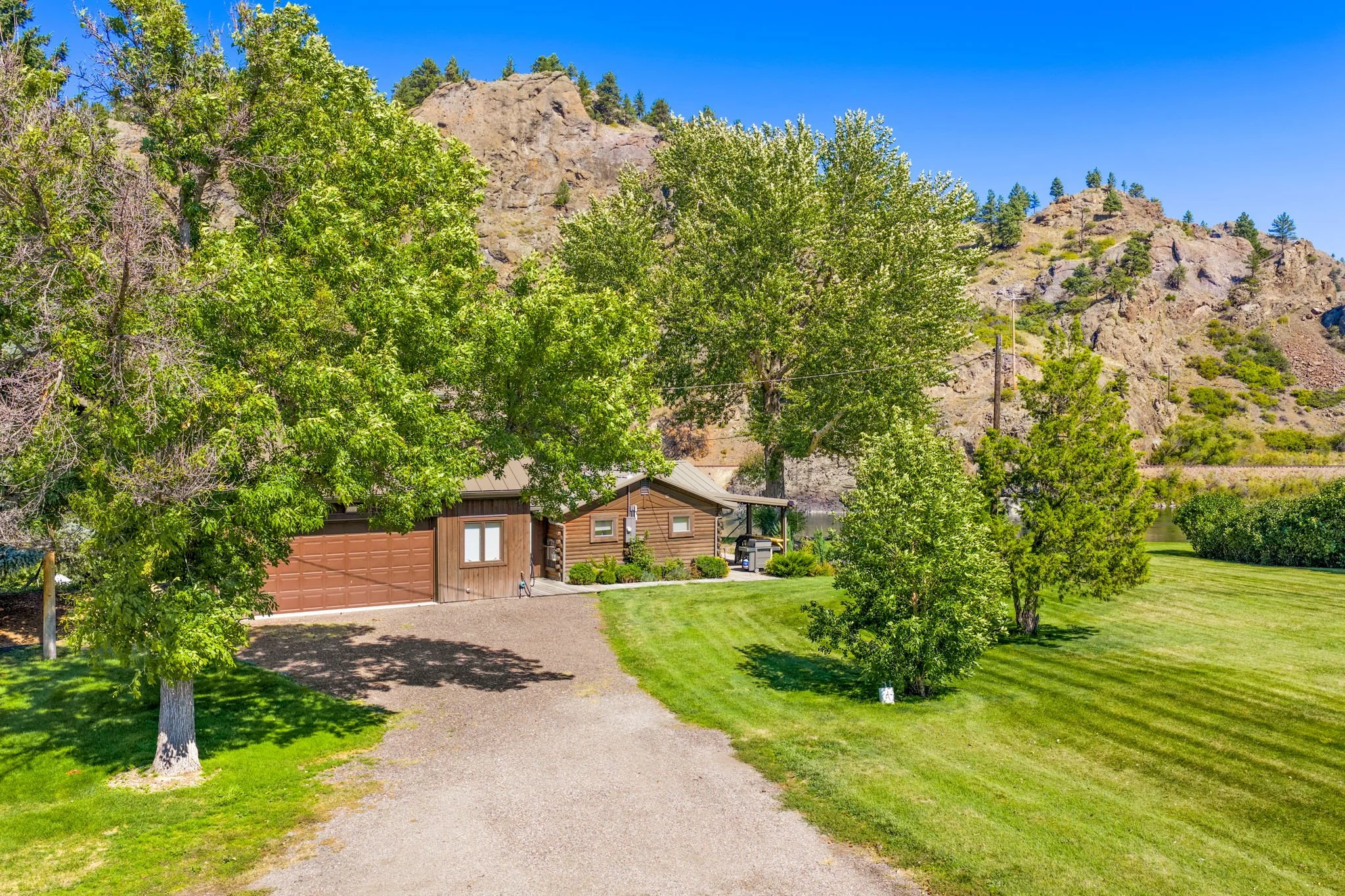 26-web-or-mls-REP-Space-Tagues-Place-2956-Old-US-Highway-91-Cascade-MT (26).jpg