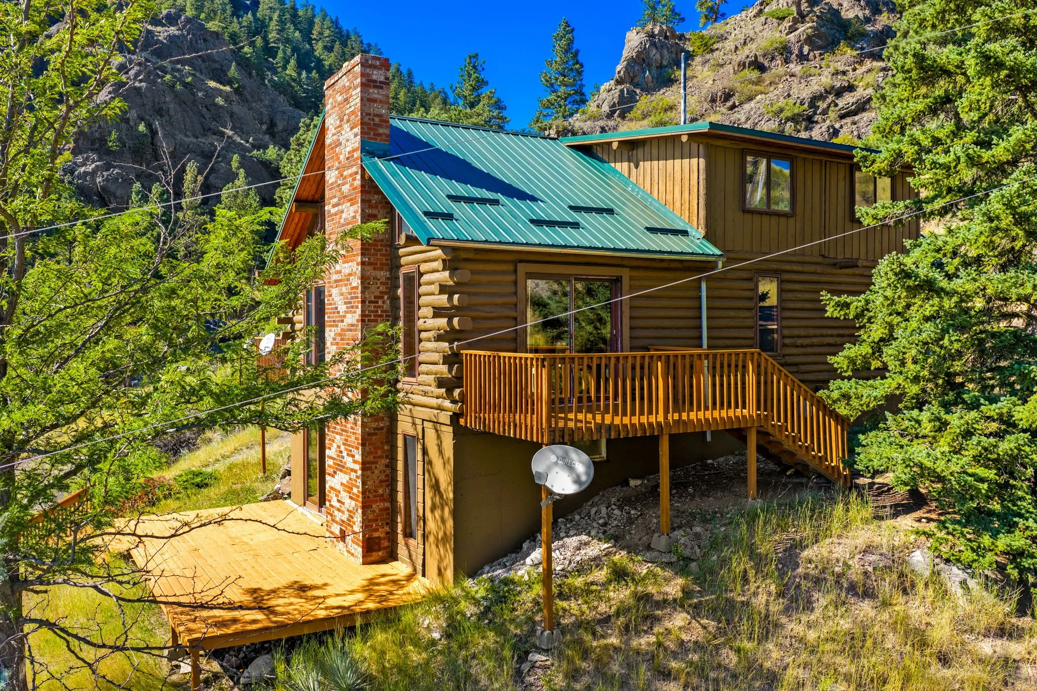 Montana riverfront cabin for sale.jpg