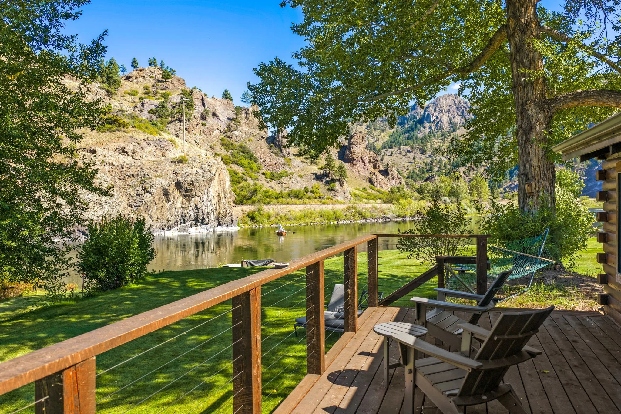 21-web-or-mls-REP-Space-Tagues-Place-2956-Old-US-Highway-91-Cascade-MT (21).jpg