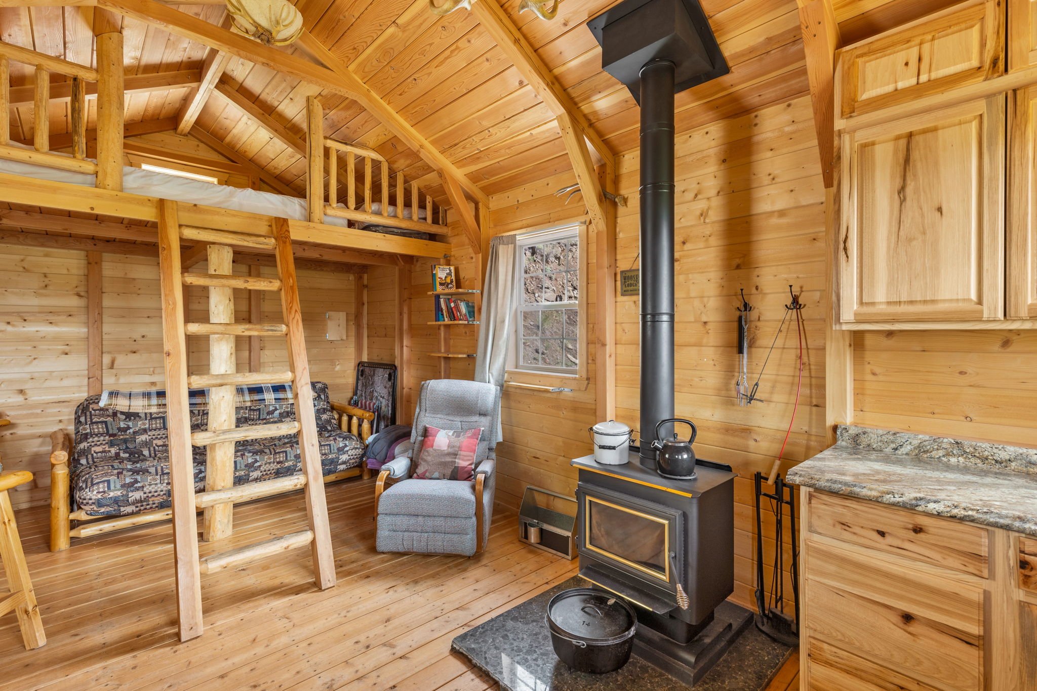 42-web-or-mls-REP-Space-84-Sugarloaf-Mountain-Lane-Cascade-MT (42).jpg