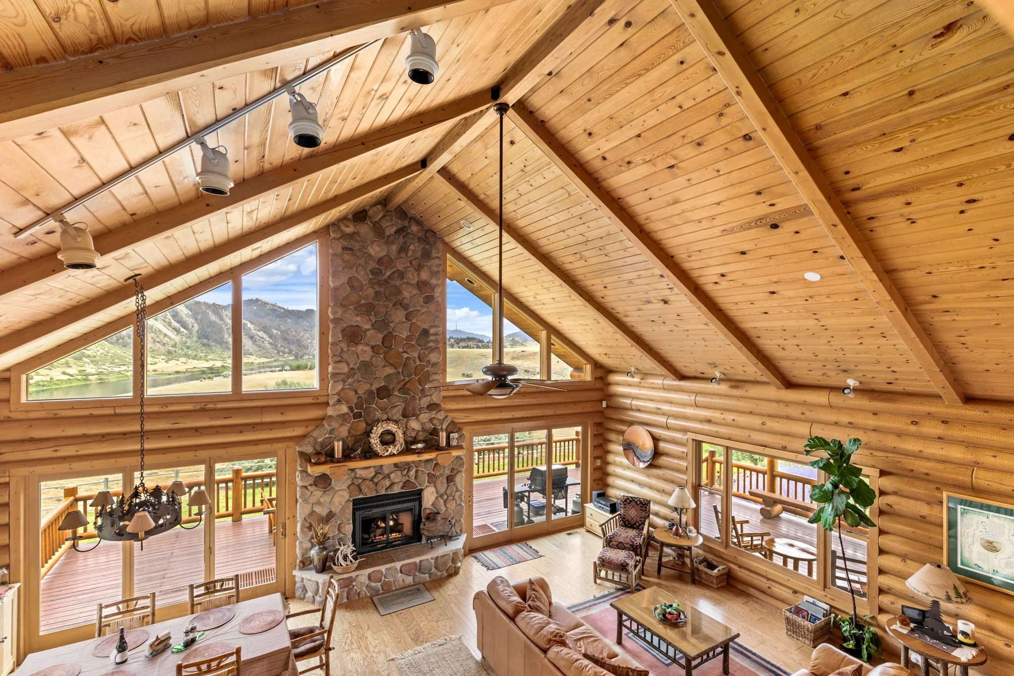 63-web-or-mls-REP-Space-1305-Craig-Frontage-Road-Wolf-Creek-MT (62).jpg
