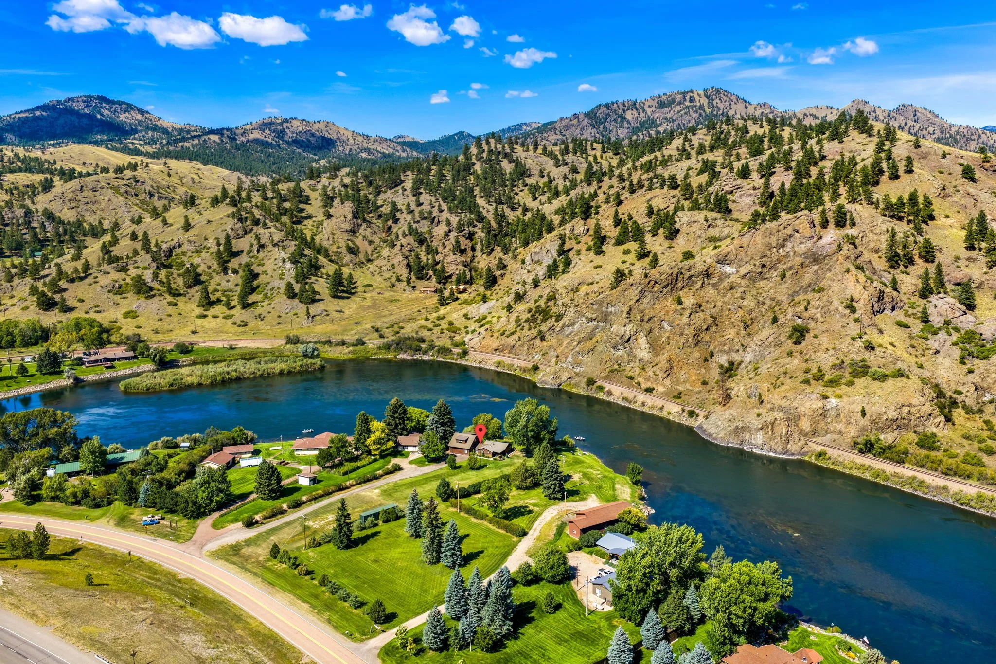 38-web-or-mls-REP-Space-Tagues-Place-2956-Old-US-Highway-91-Cascade-MT (38).jpg