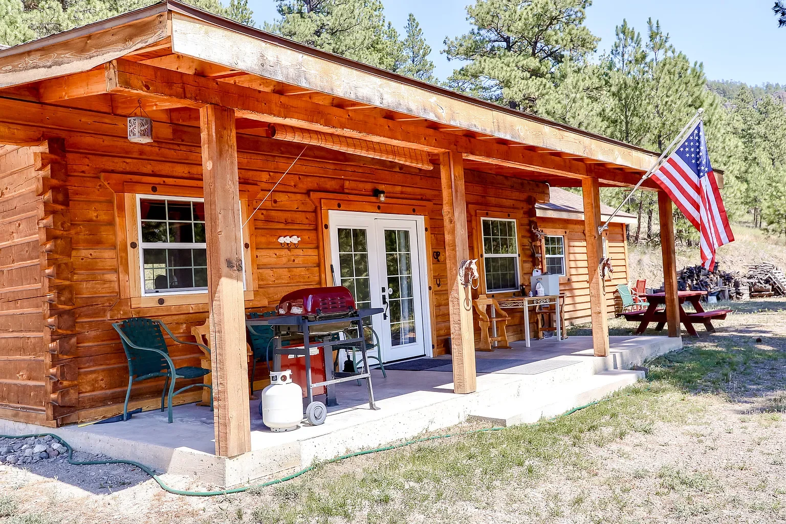 Log Cabin In Montana.webp
