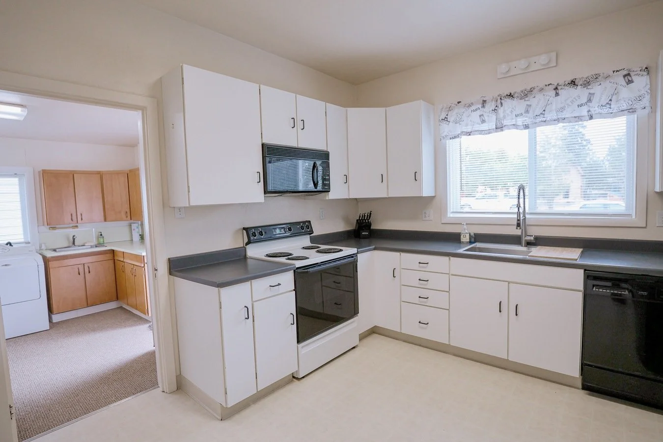12 1st Ave S 8.jpg