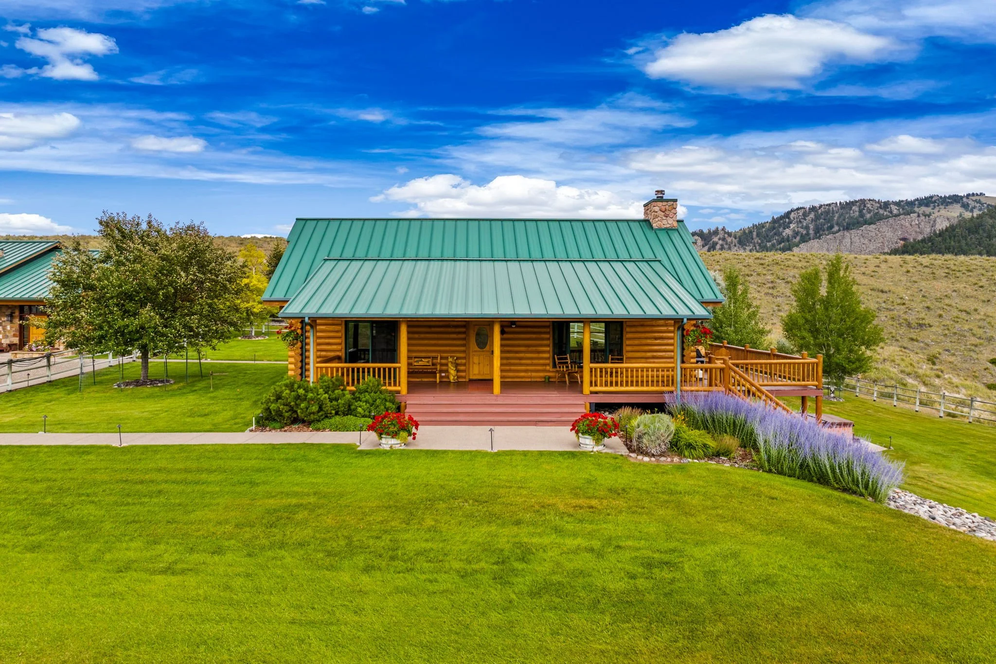 6-web-or-mls-REP-Space-1305-Craig-Frontage-Road-Wolf-Creek-MT (6).jpg