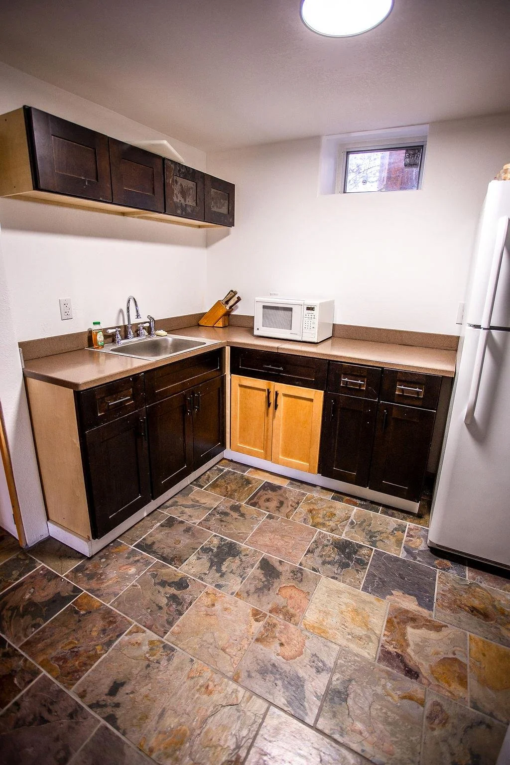 basement kitchen.jpg