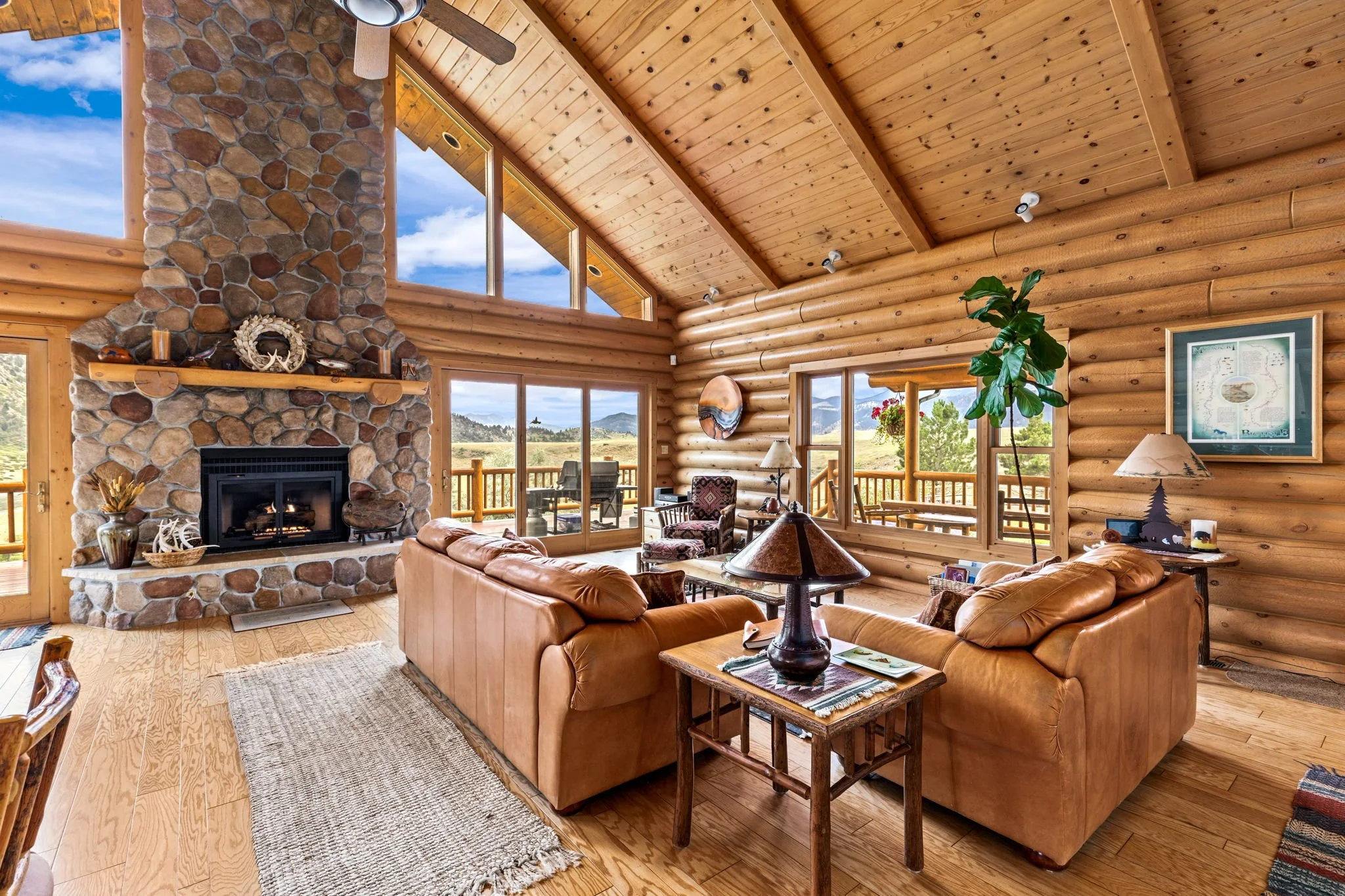 38-web-or-mls-REP-Space-1305-Craig-Frontage-Road-Wolf-Creek-MT (37).jpg