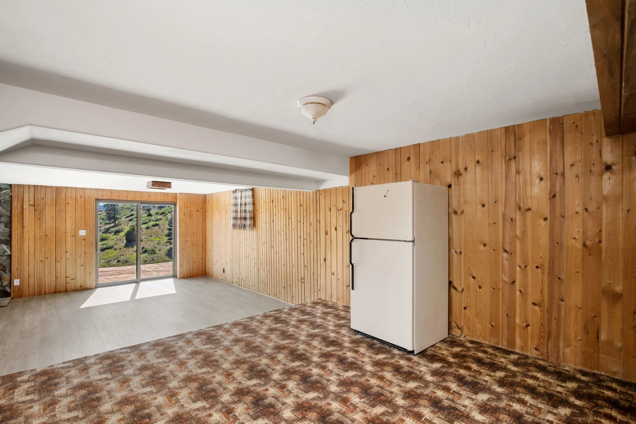 74-web-or-mls-REP-Space-47-Scenic-Valley-Lane-Cascade-MT (74).jpg
