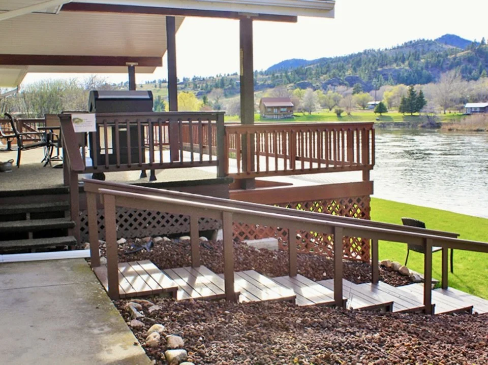 Fishin Eddy's House back deck  (2).jpg