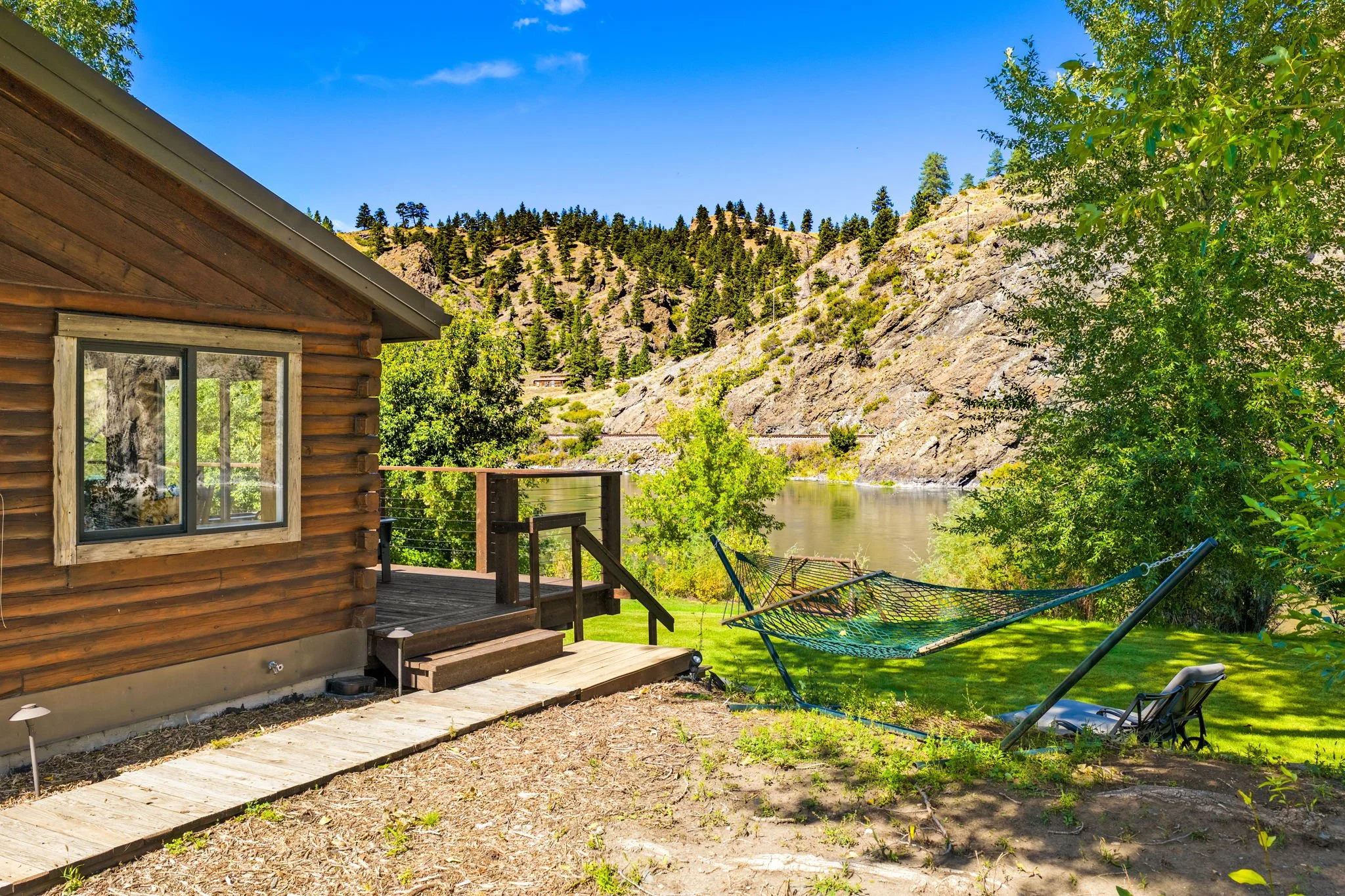20-web-or-mls-REP-Space-Tagues-Place-2956-Old-US-Highway-91-Cascade-MT (20).jpg