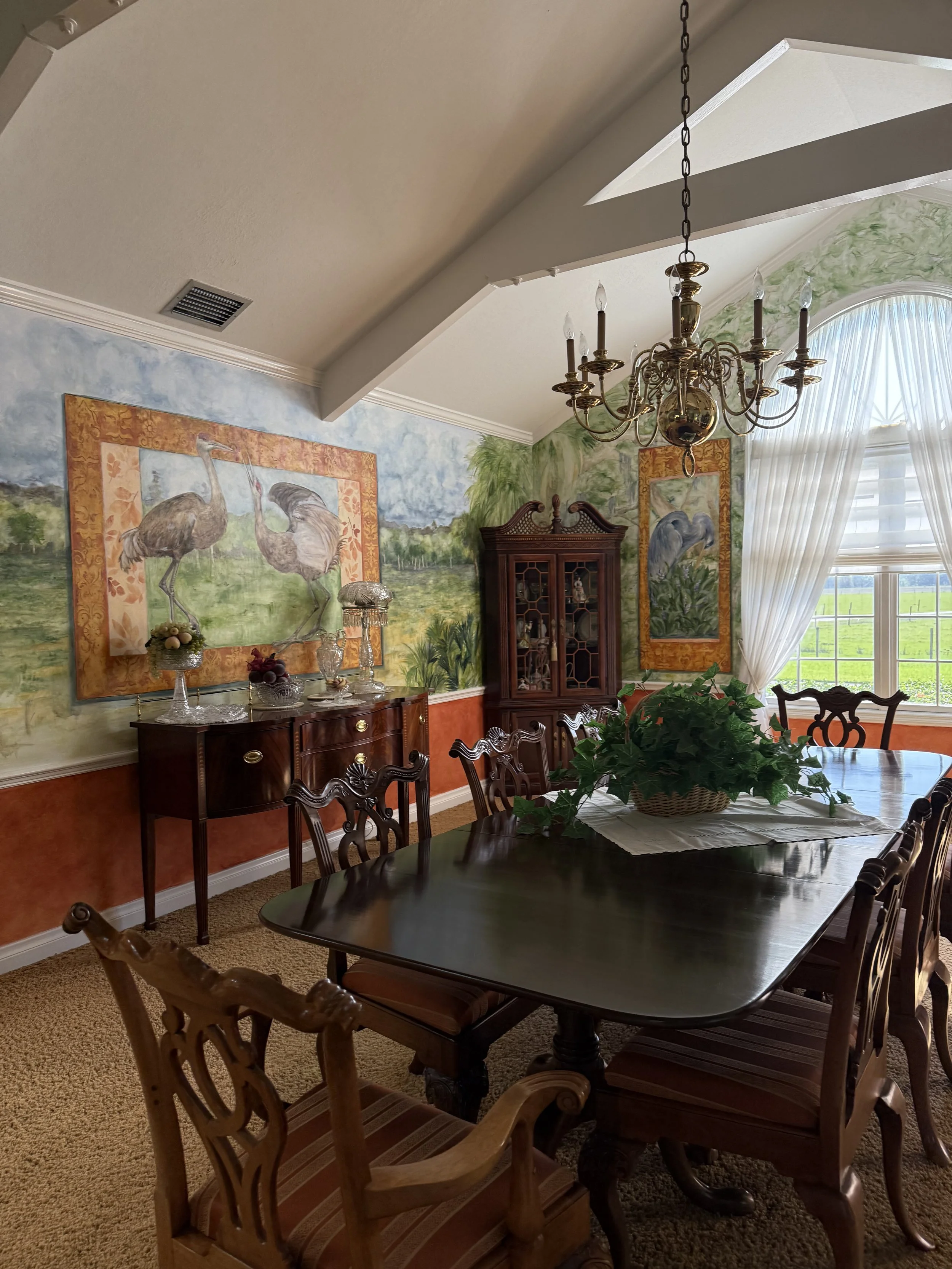 Dining Room Left.jpeg