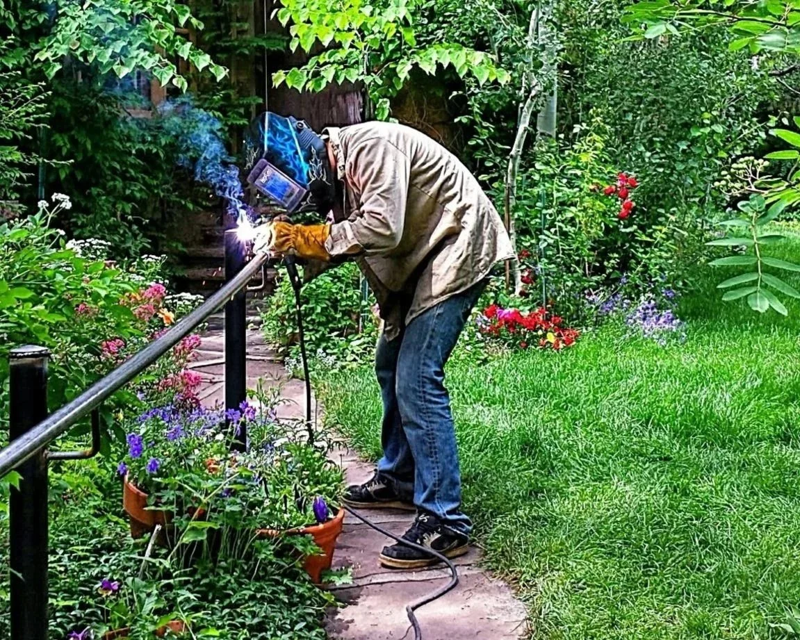 Onsite mobile welding performed on an exterior grab rail
