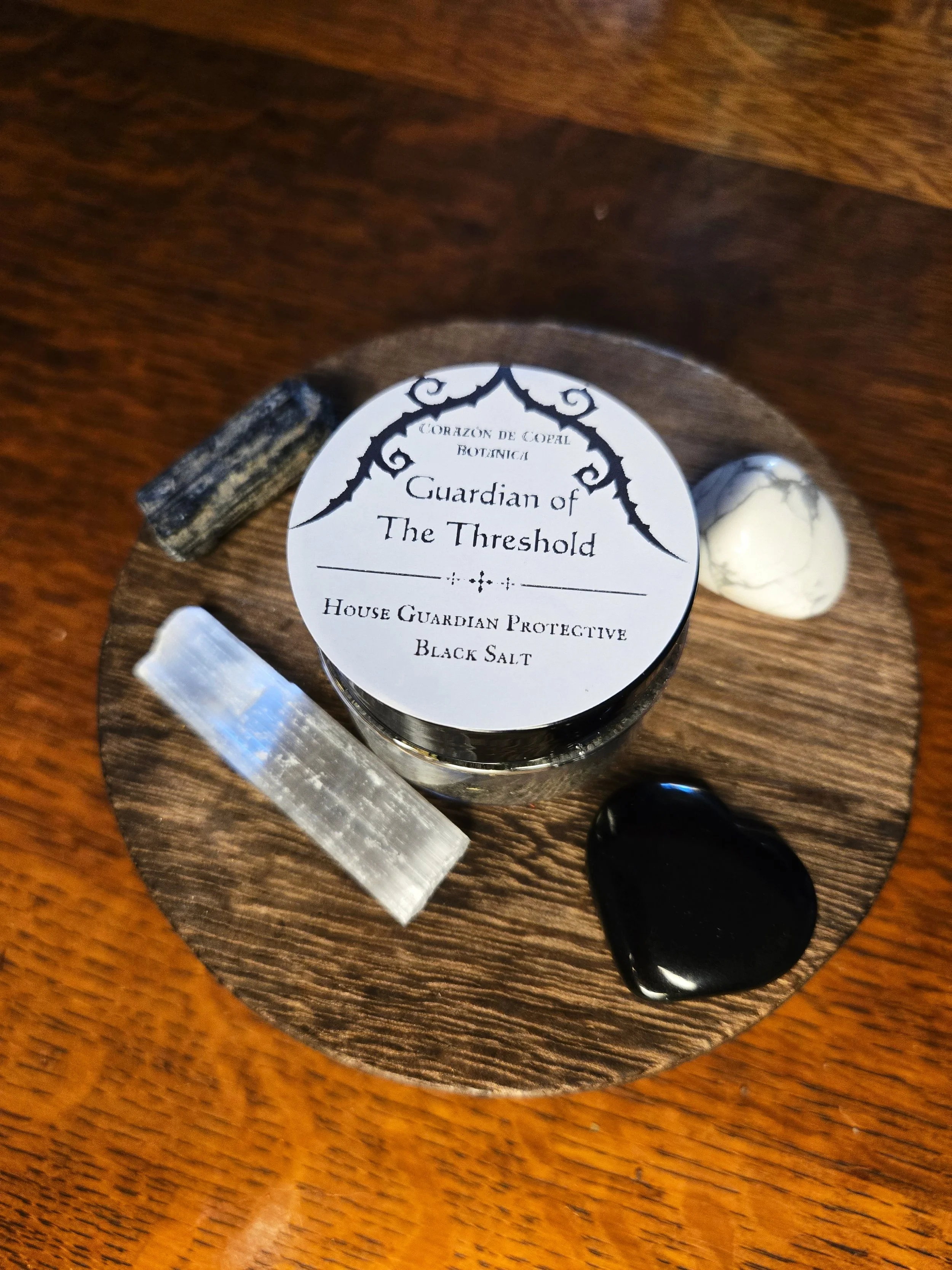 La Guardiana del Umbral/Threshold Guardian Black Salt – House Protection & Threshold Guardian Salt