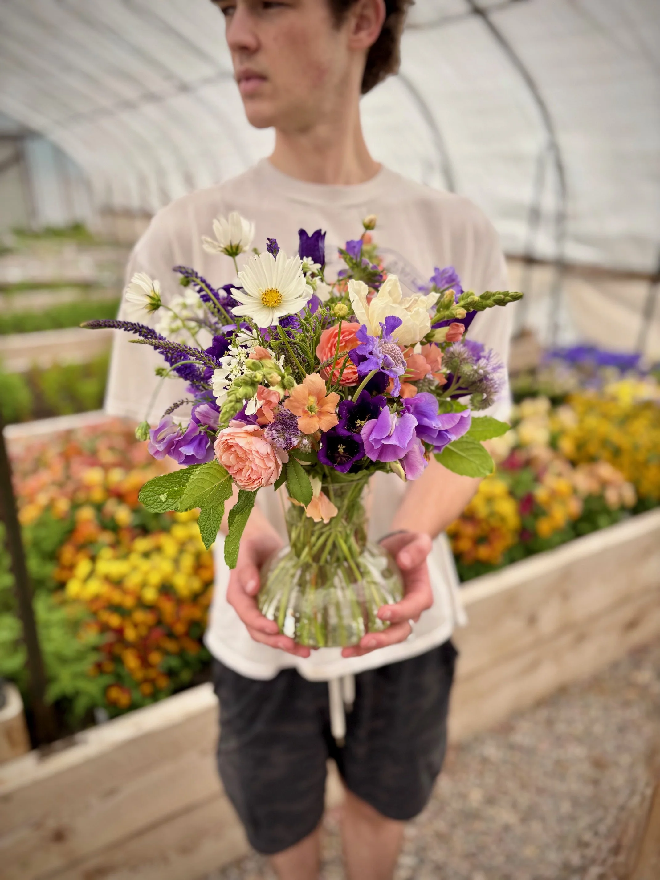 Summer flower subscription with weekly farm-grown bouquets in Missoula, Montana