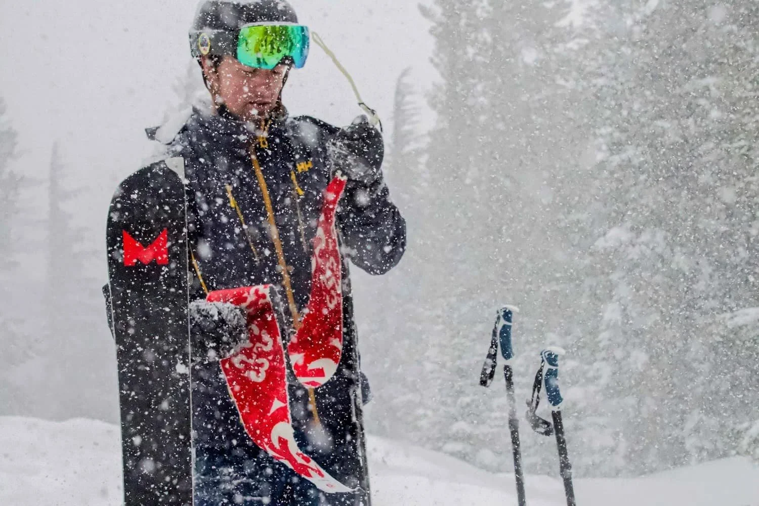 Splitboarding fundamentals course in the Eastern Sierra