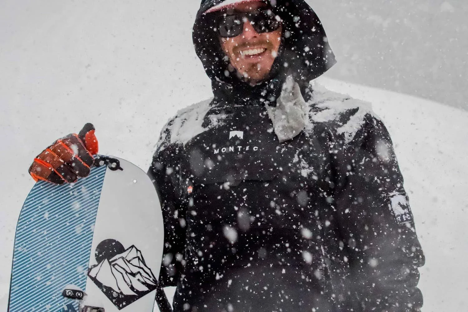 Guided winter splitboarding experience in Mammoth Lakes