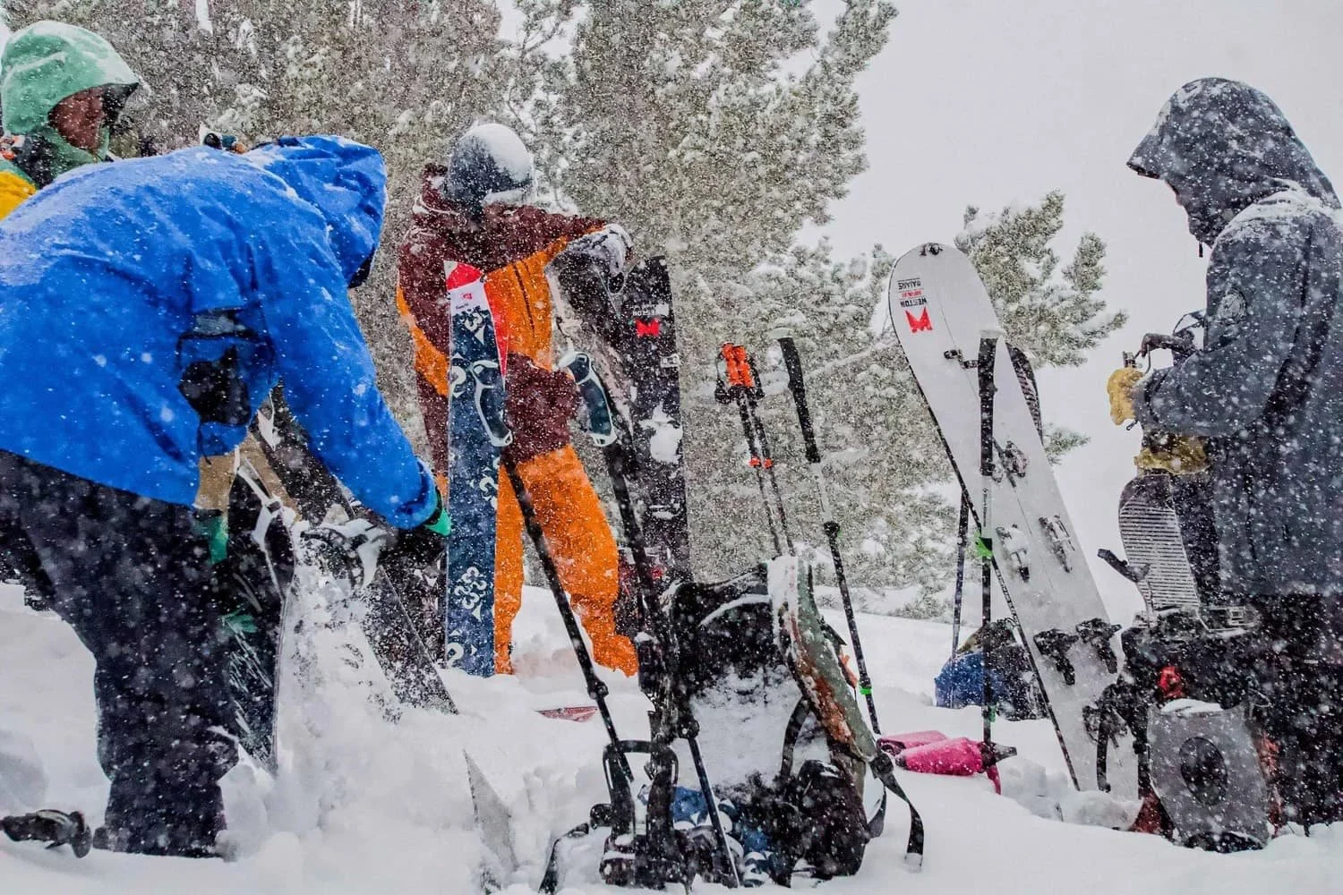 Small group splitboarding training in the Eastern Sierra