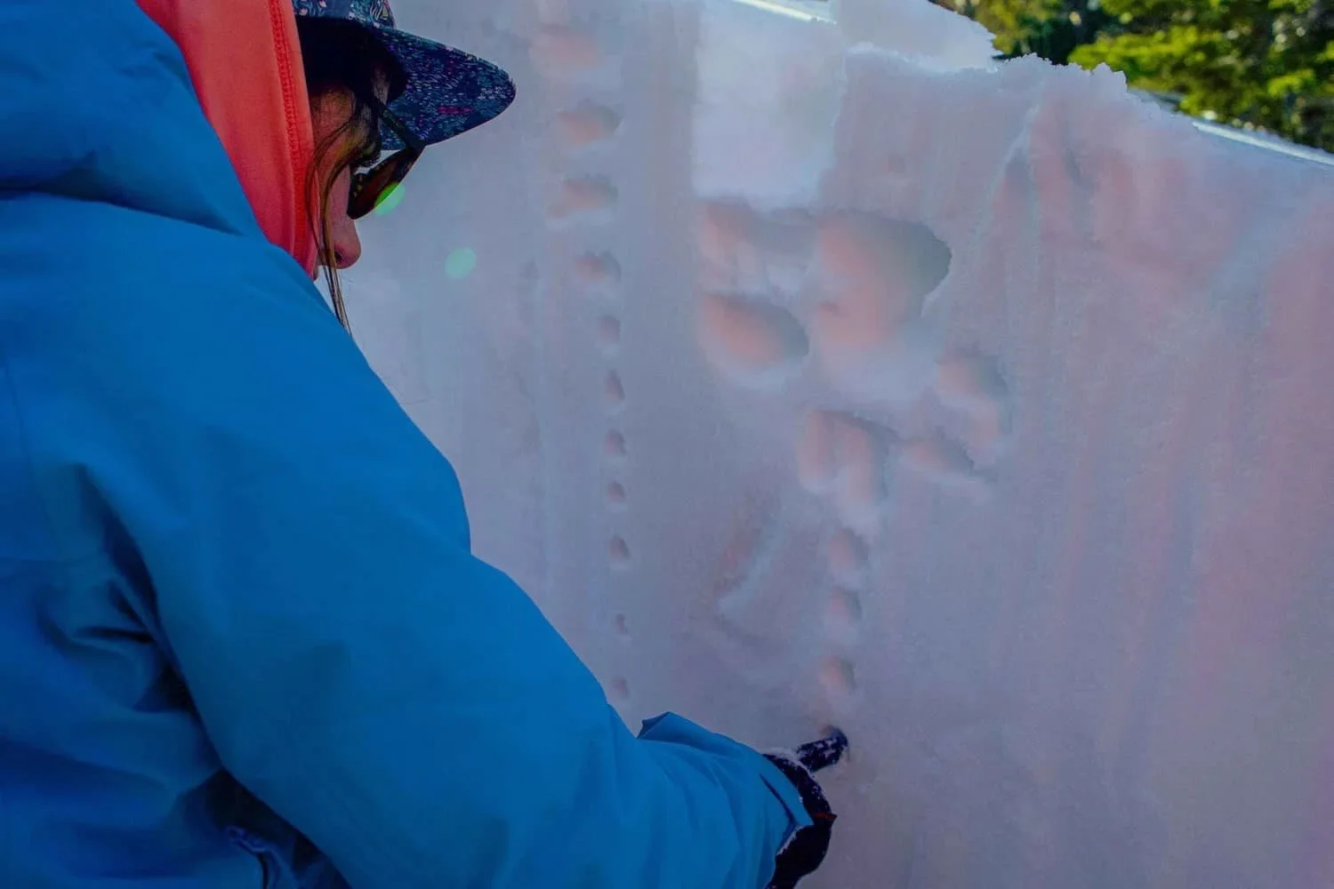 AIARE Level 2 avalanche education in the Eastern Sierra near Mammoth Lakes