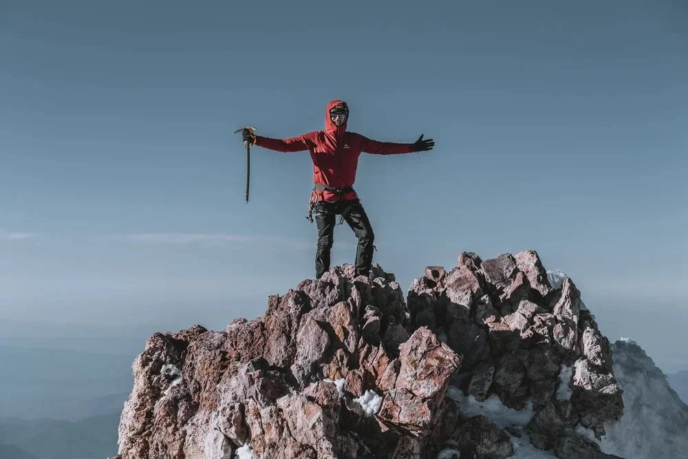 Mountaineering expedition in the alpine environment of Mount Shasta