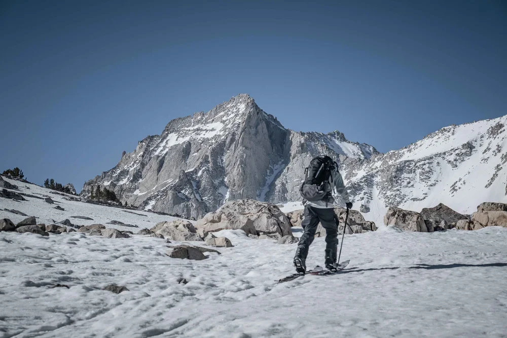 Guided alpine ski and splitboard training in the Eastern Sierra high country