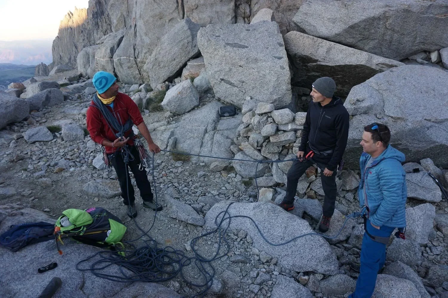 Mountaineering program covering rope systems and glacier travel in the Eastern Sierra