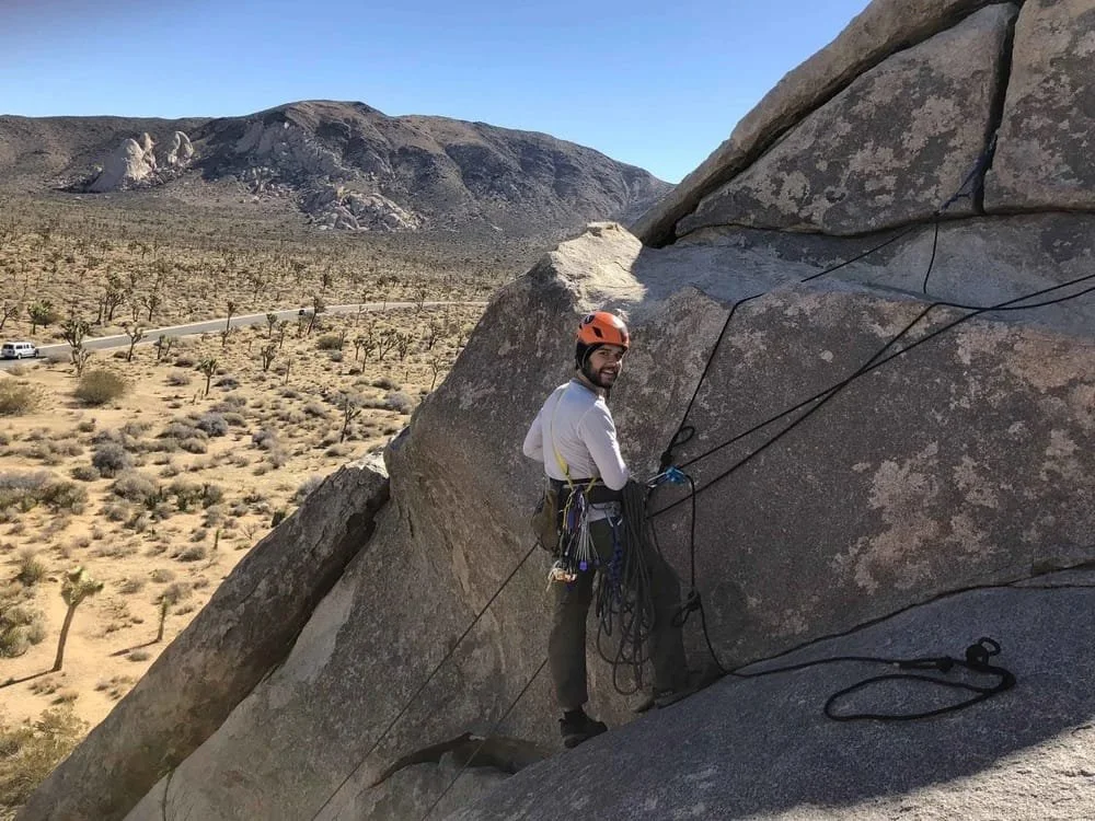Outdoor traditional climbing class with experienced instructors